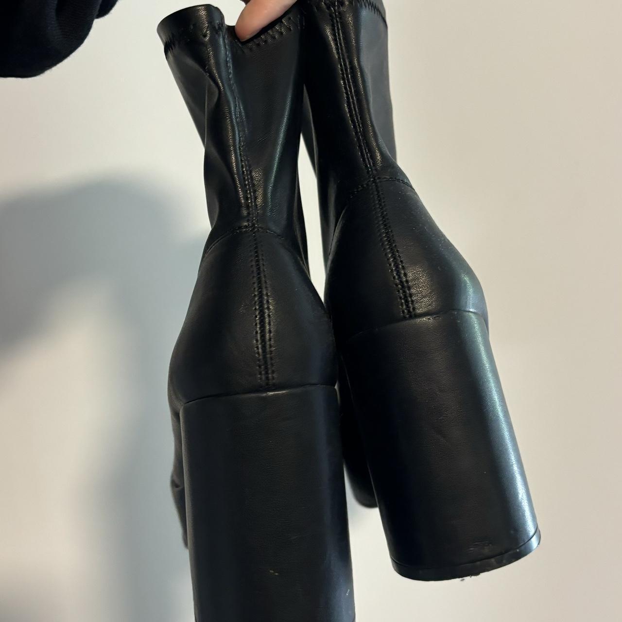 novo black heels