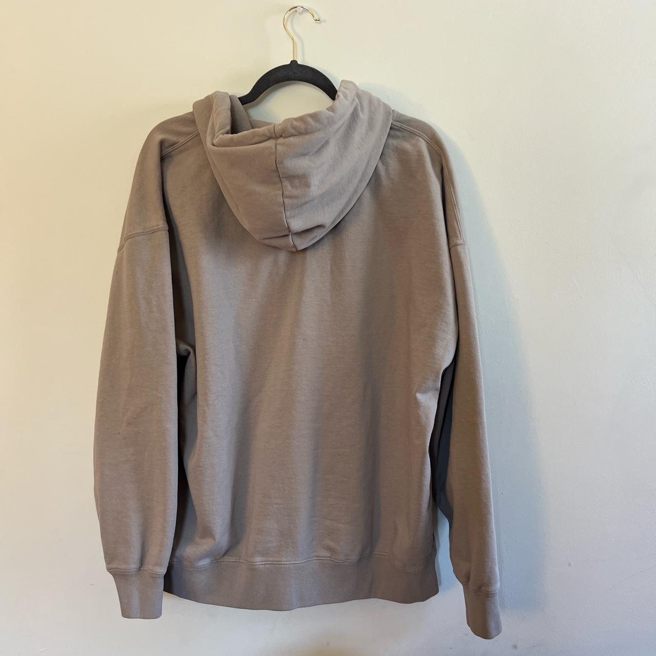 Brandy Melville Women's Brown Sweatshirt | Depop