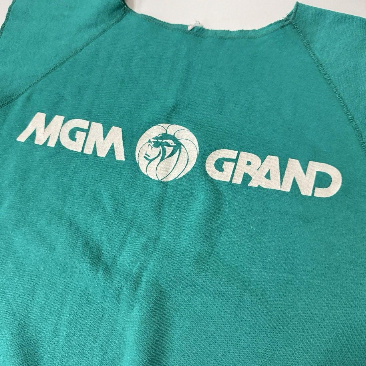 Hanes Men's Sweatshirt - Green - M – Vintage 1990… - image 2