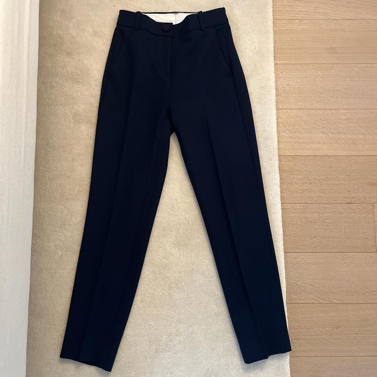 item listed by needclothesnow