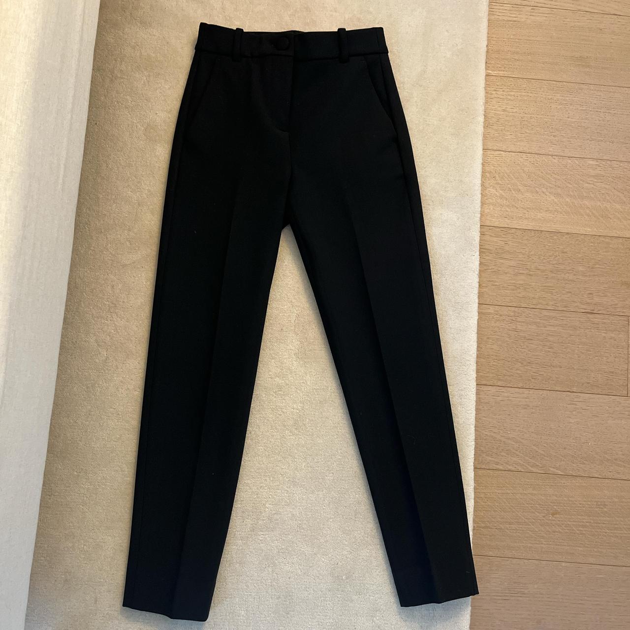 item listed by needclothesnow
