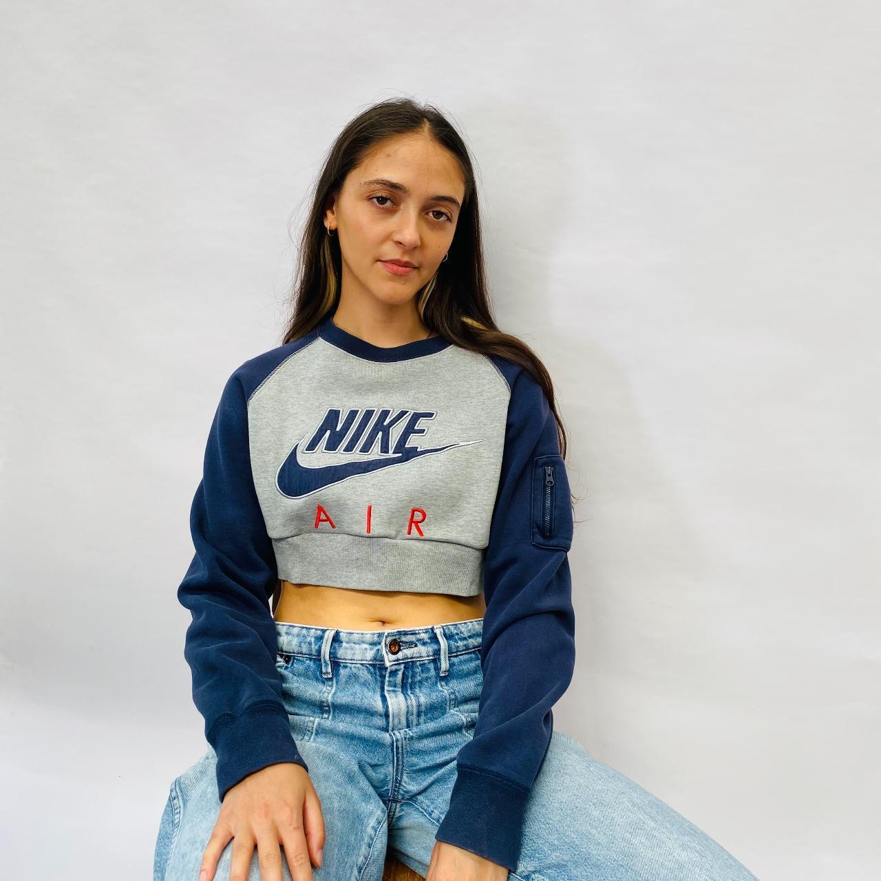 Vintage 90s Nike Embroidered Crop Sweatshirt size. Depop