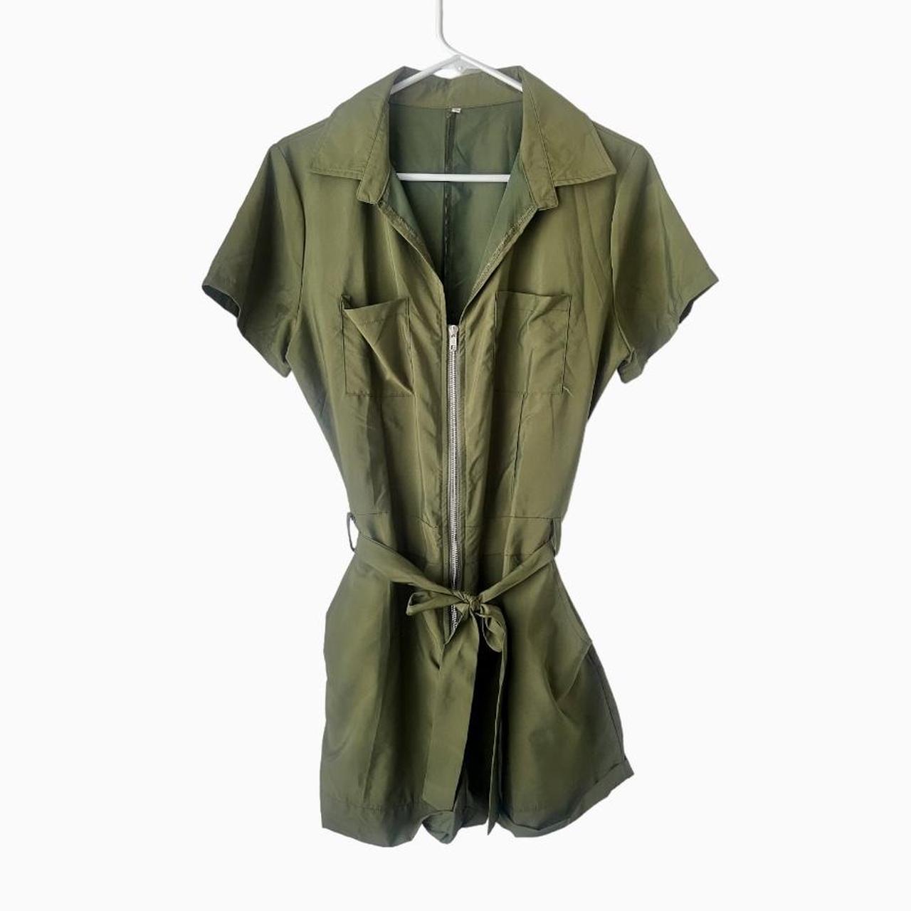 Women’s Army Green Romper 🍀🖤👻 W/ Pockets #halloween... - Depop