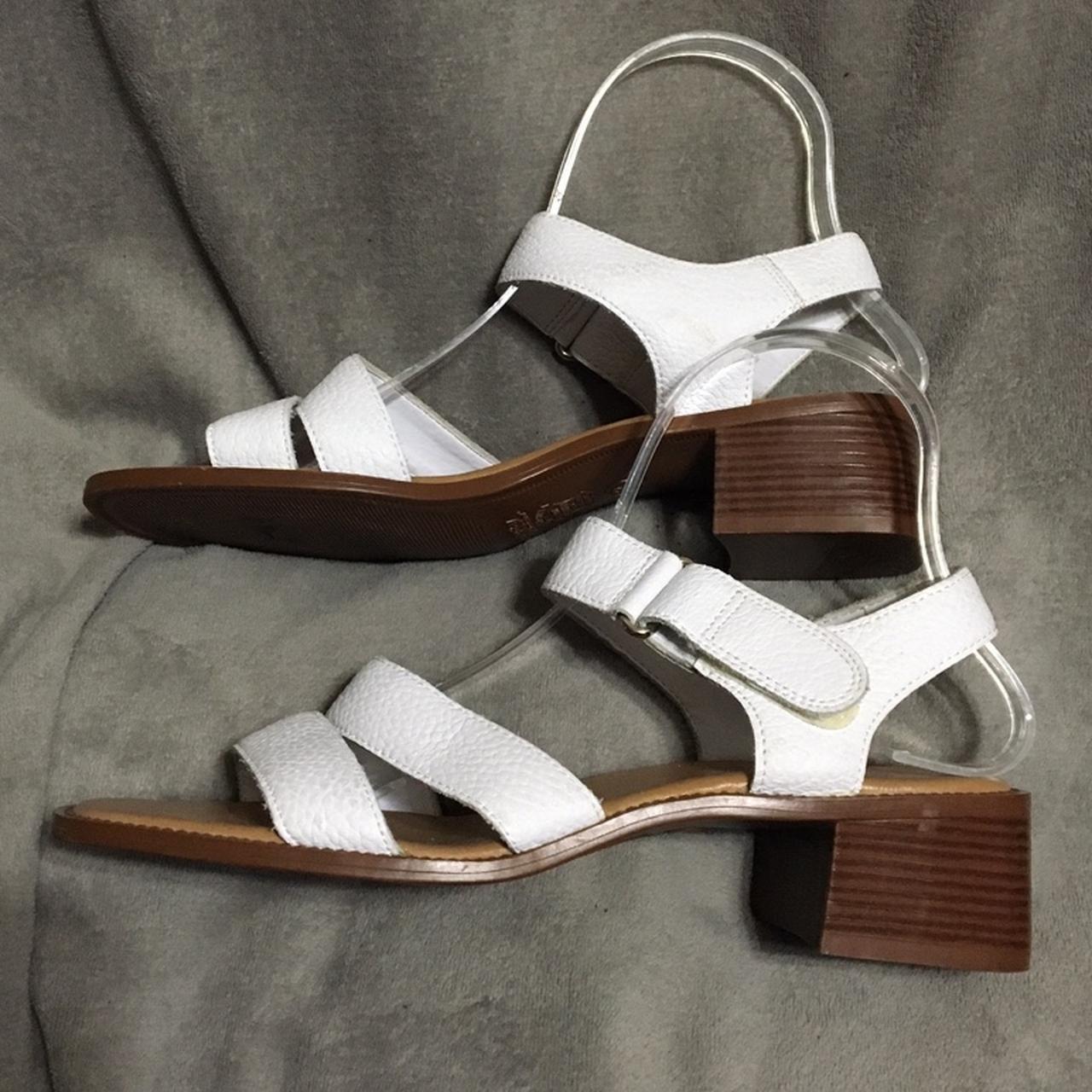 90s vintage logo hot sale mid heel sandals