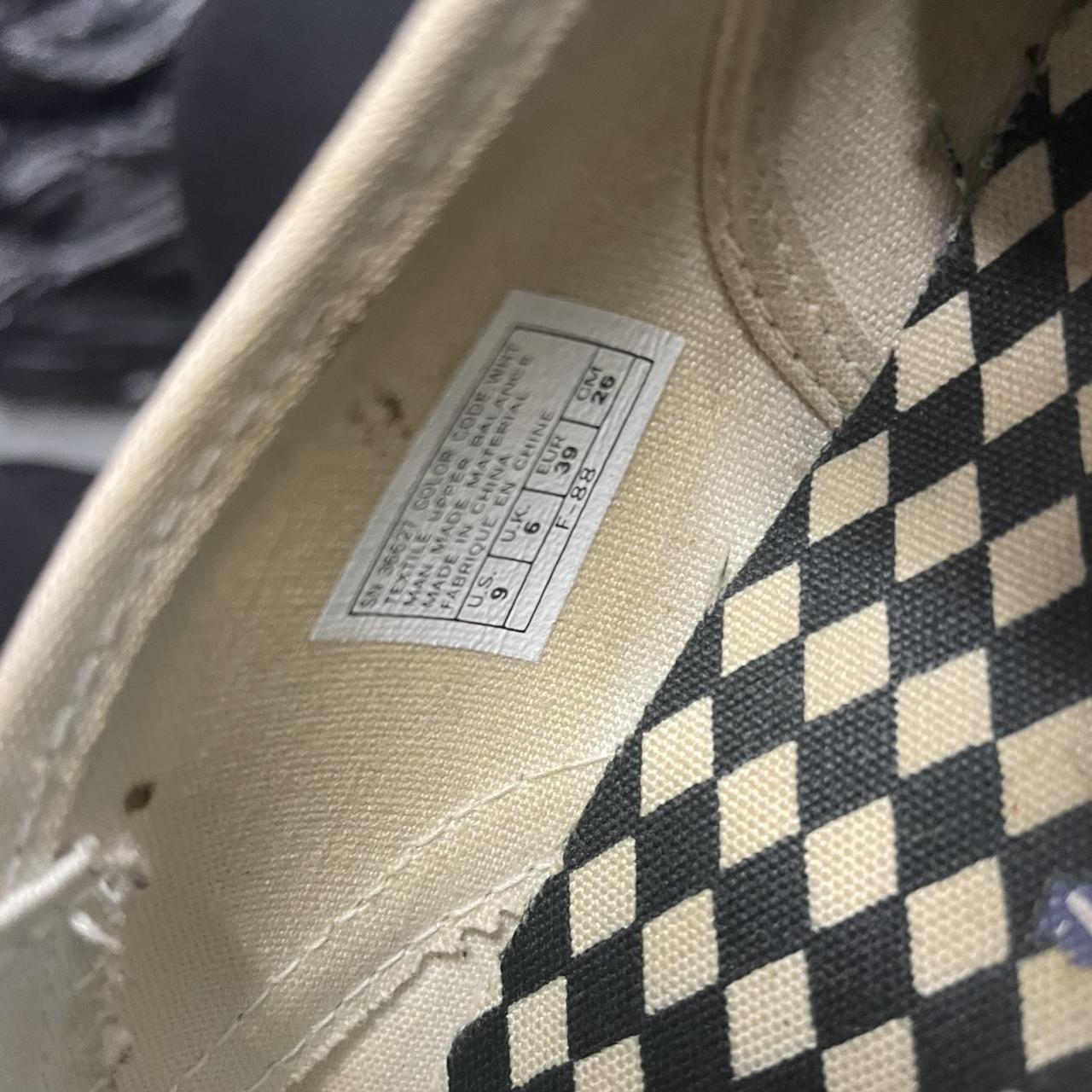 Checkered skechers clearance