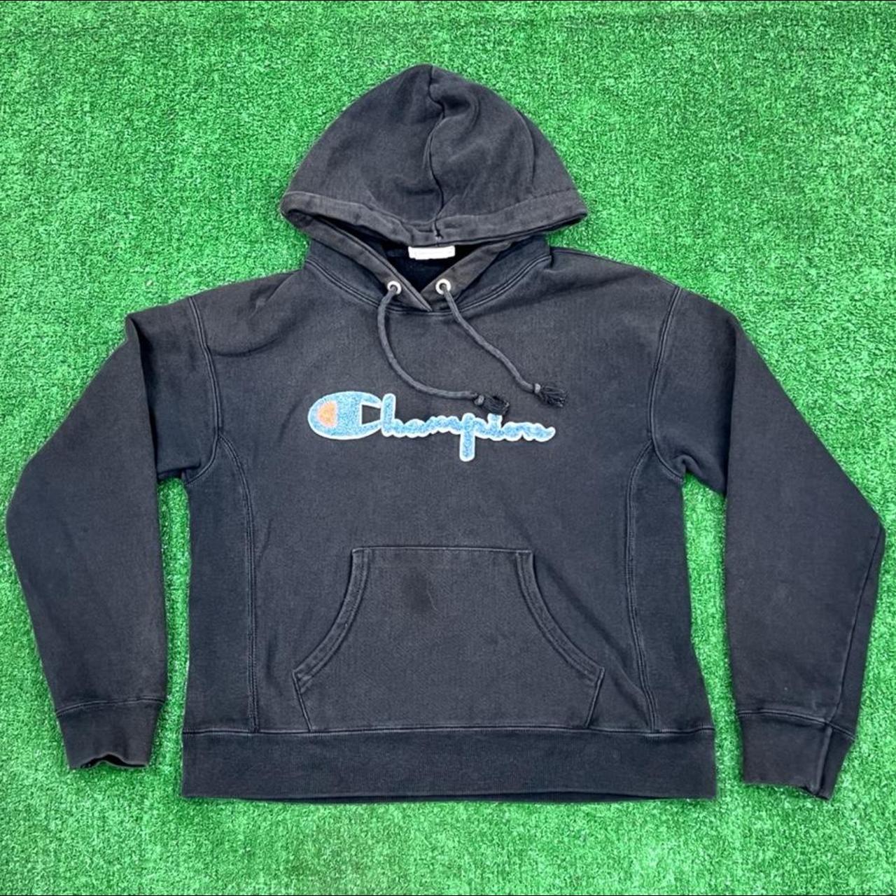 Men's champion reverse hotsell weave chenille logo hoodie