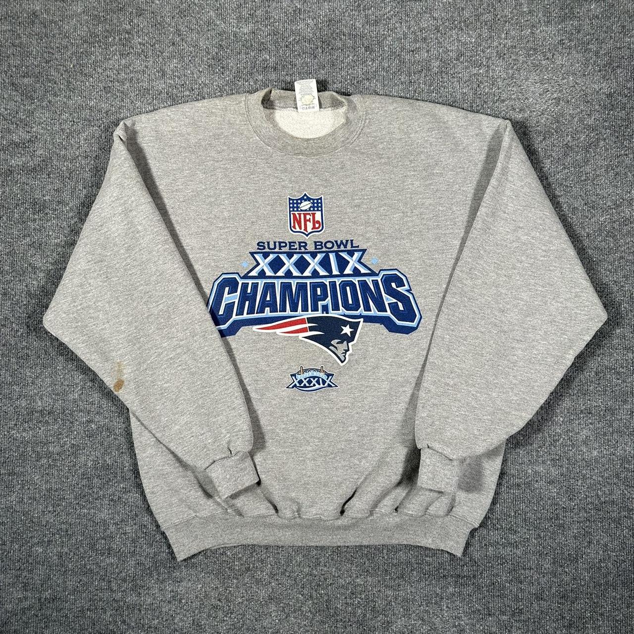 Vintage 90's oversized New England Patriots crewneck - Depop