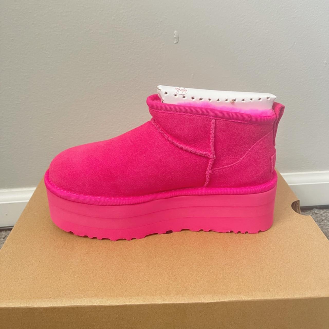 UGG Classic Ultra Mini Platform Barbie Pink Comes