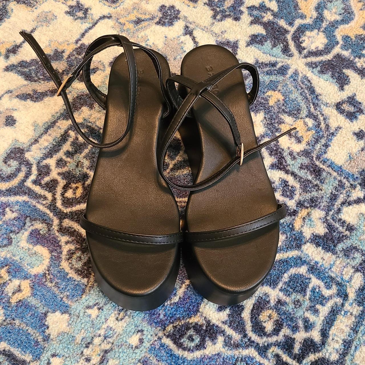 Bamboo black sale platform sandals