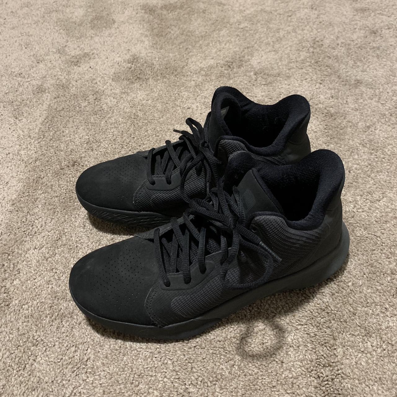 Ladies black nike outlet trainers size 7