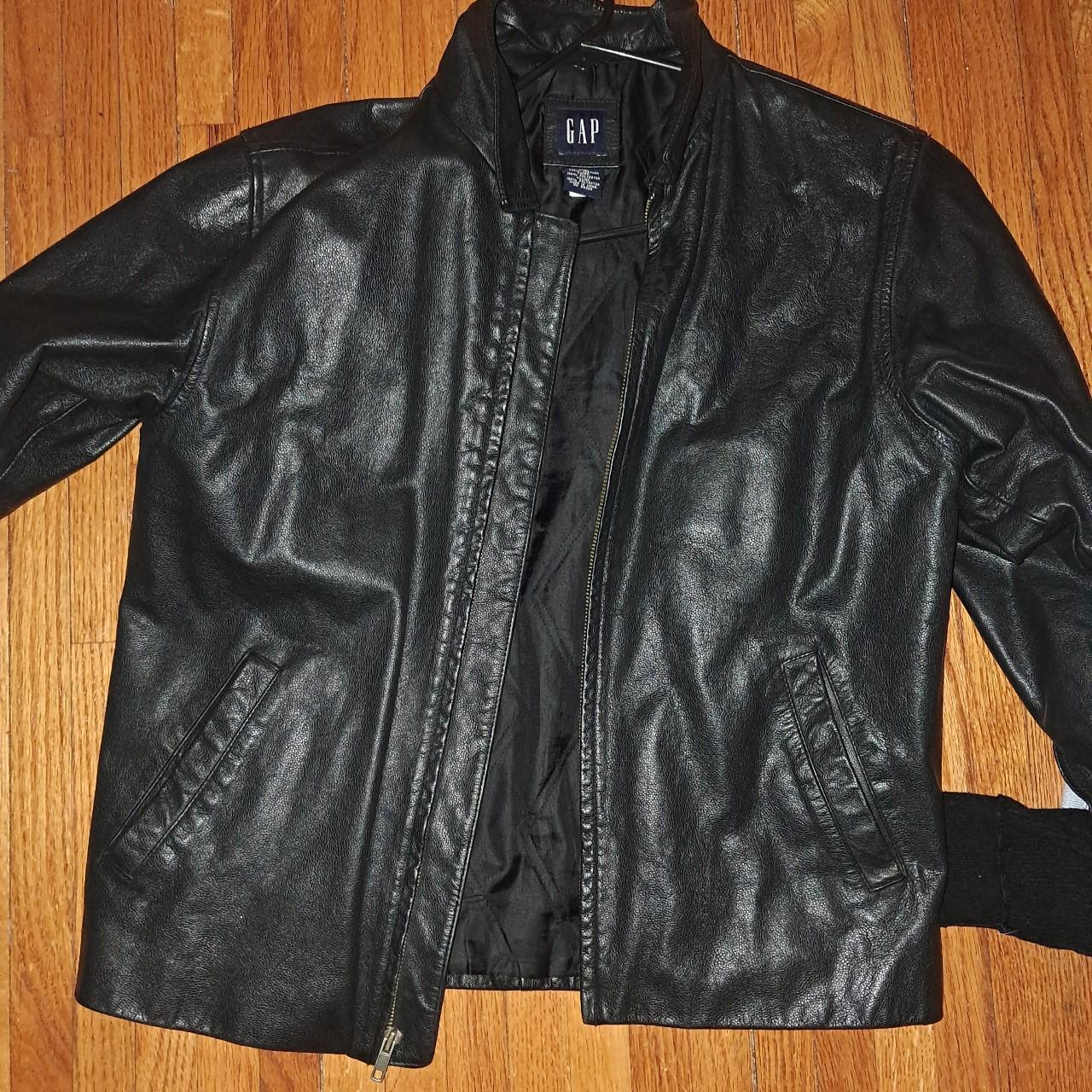 item listed by veeisgoneee