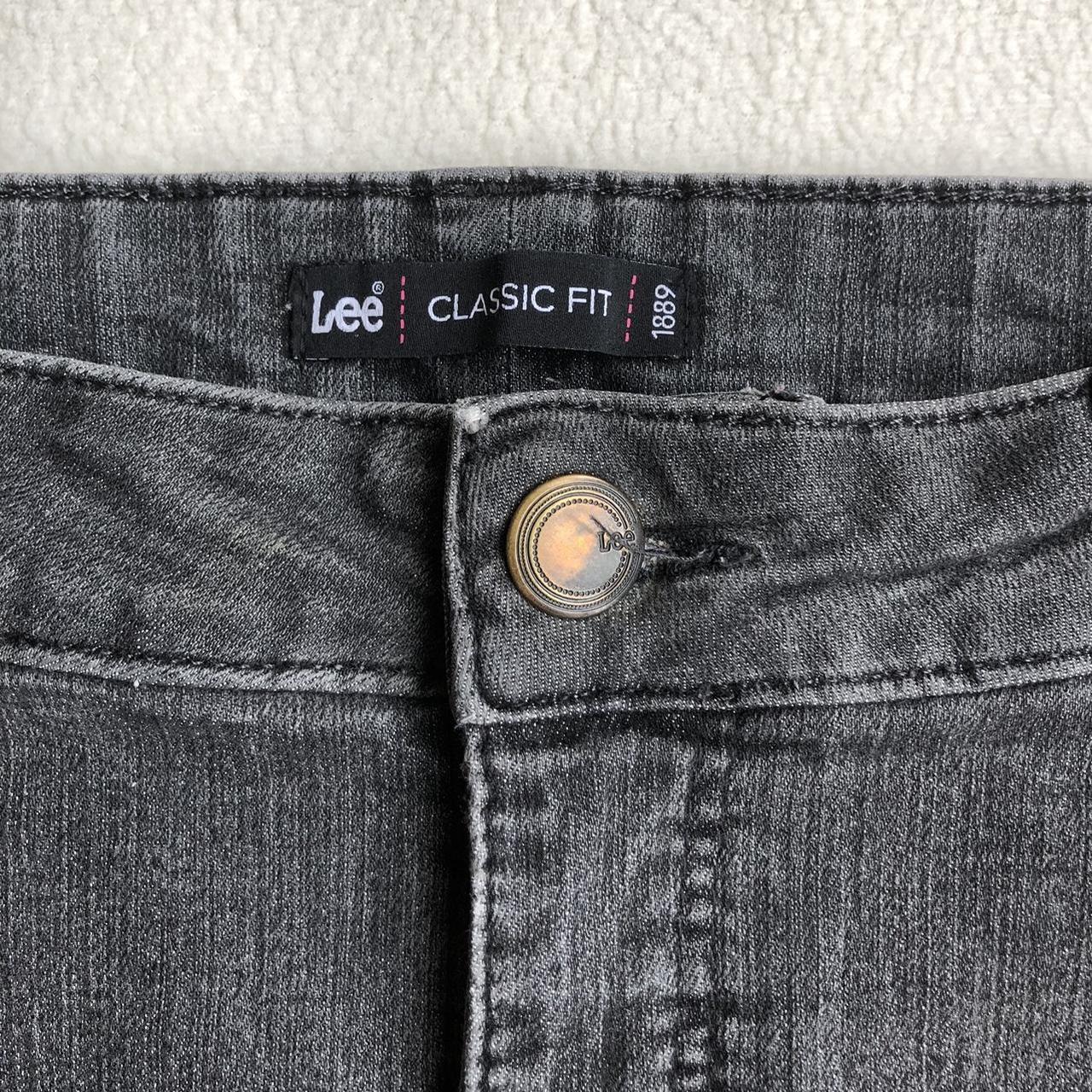 Ref: 320. Lee Classic Fit Jeans Size W36”... - Depop