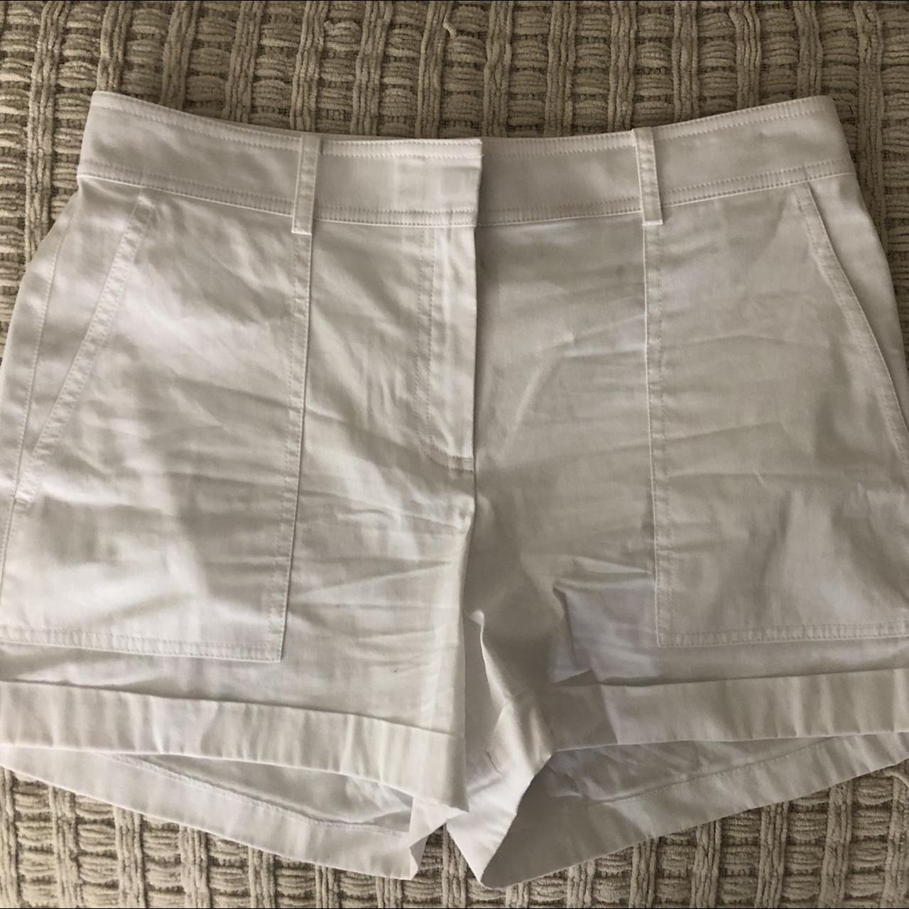 Theory women’s white shorts - Depop