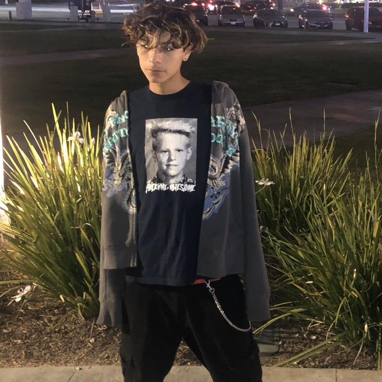 口コミ サイト 商品 PHOTO CLASS AVE AWESOME FUCKING NAVY Depop | MEDIUM TEE トップス