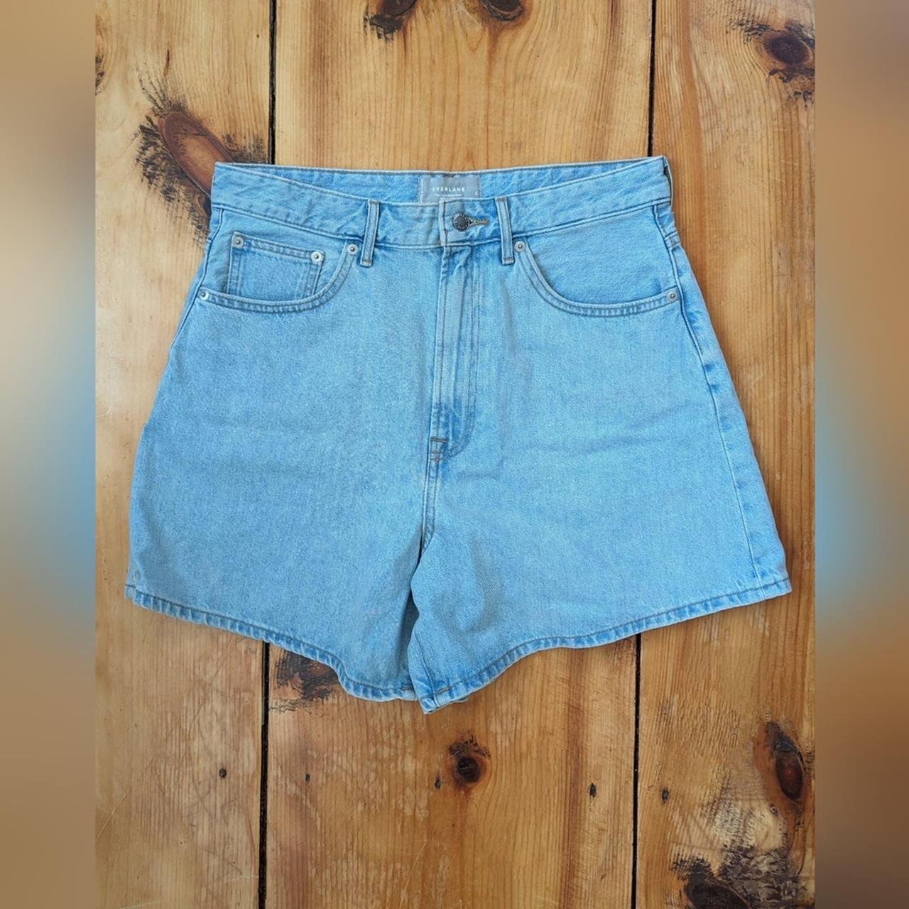 Women's Everlane a-line denim shorts in size 30. In - Depop