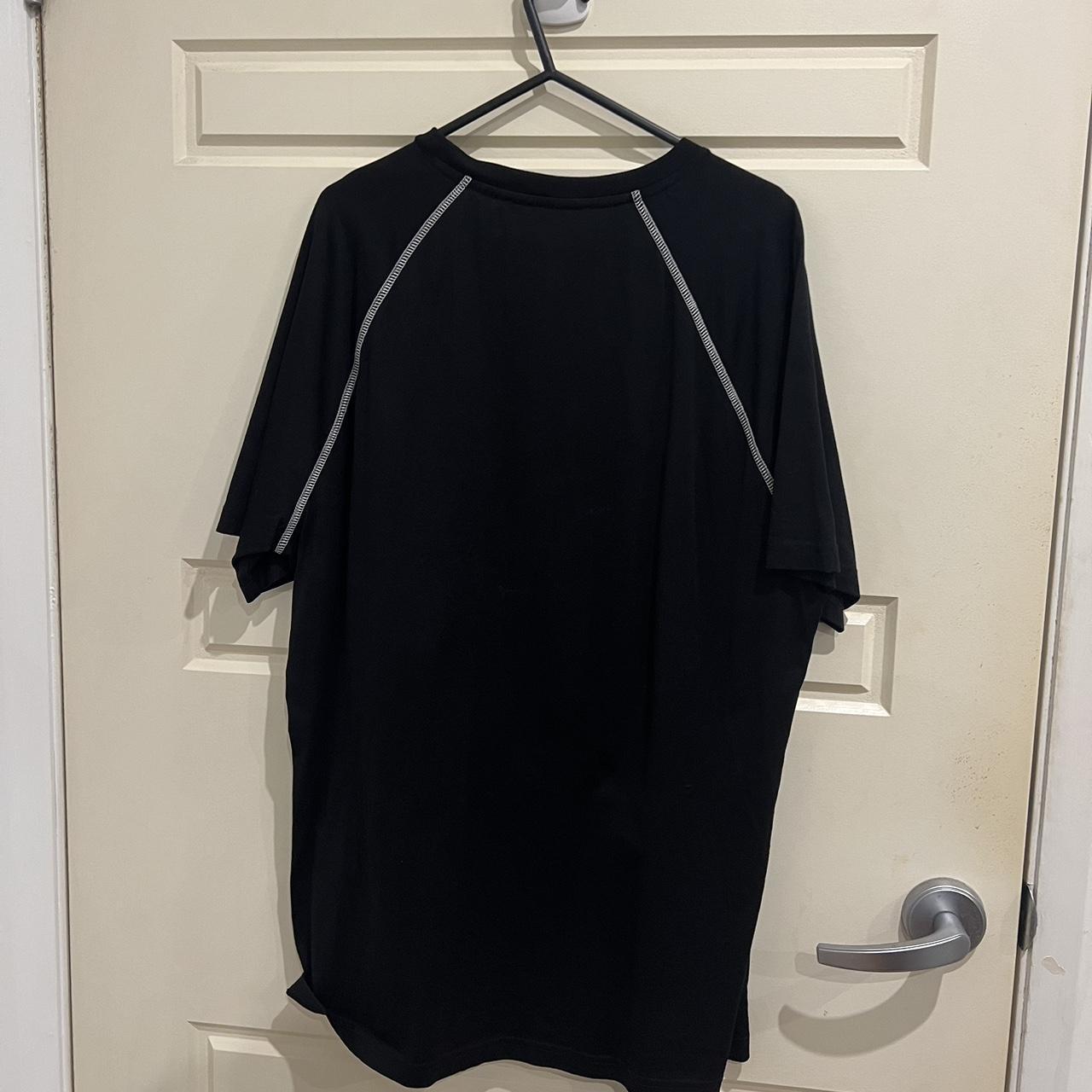 Givenchy T shirt 100% authentic Worn twice - Depop