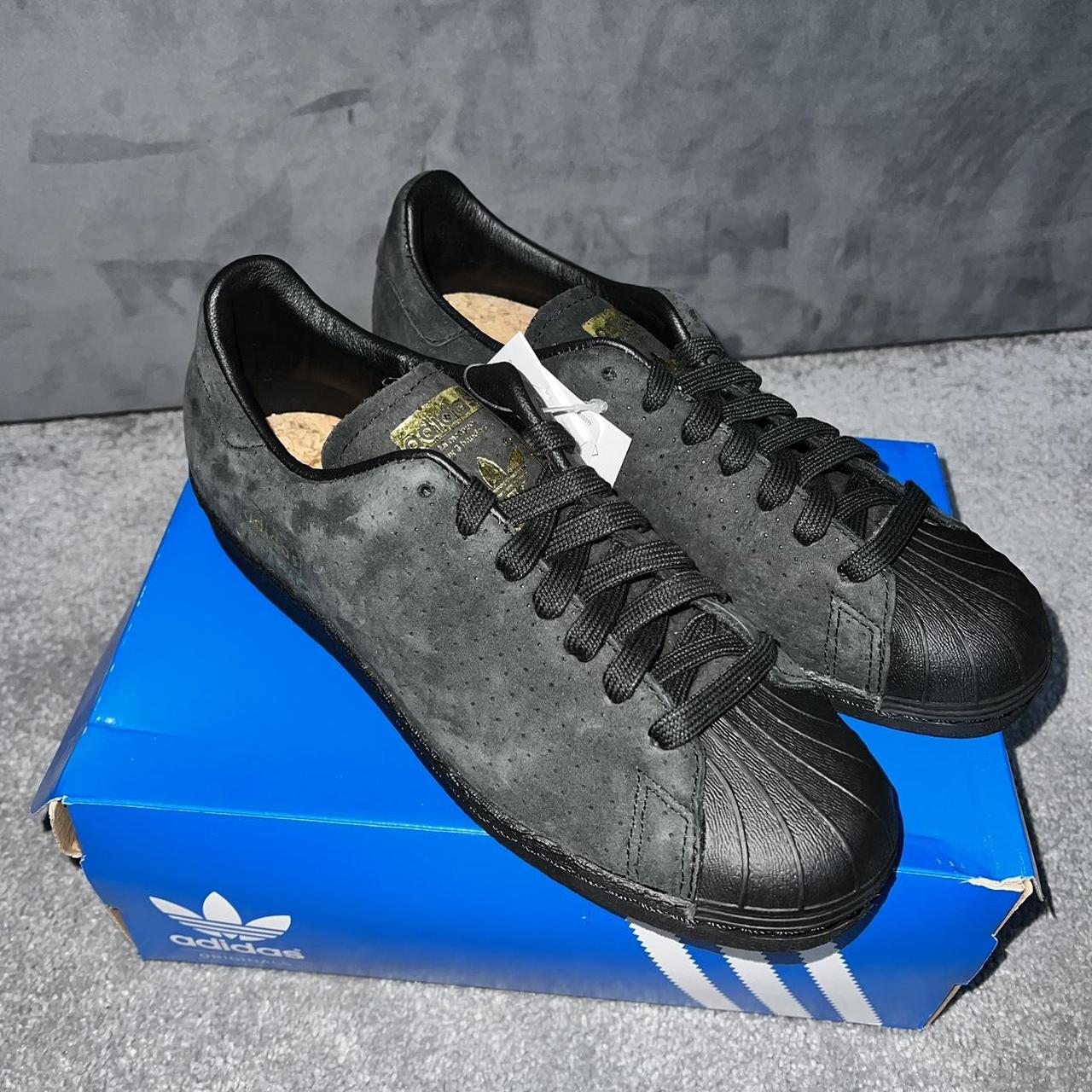 Adidas originals outlet superstar size 6