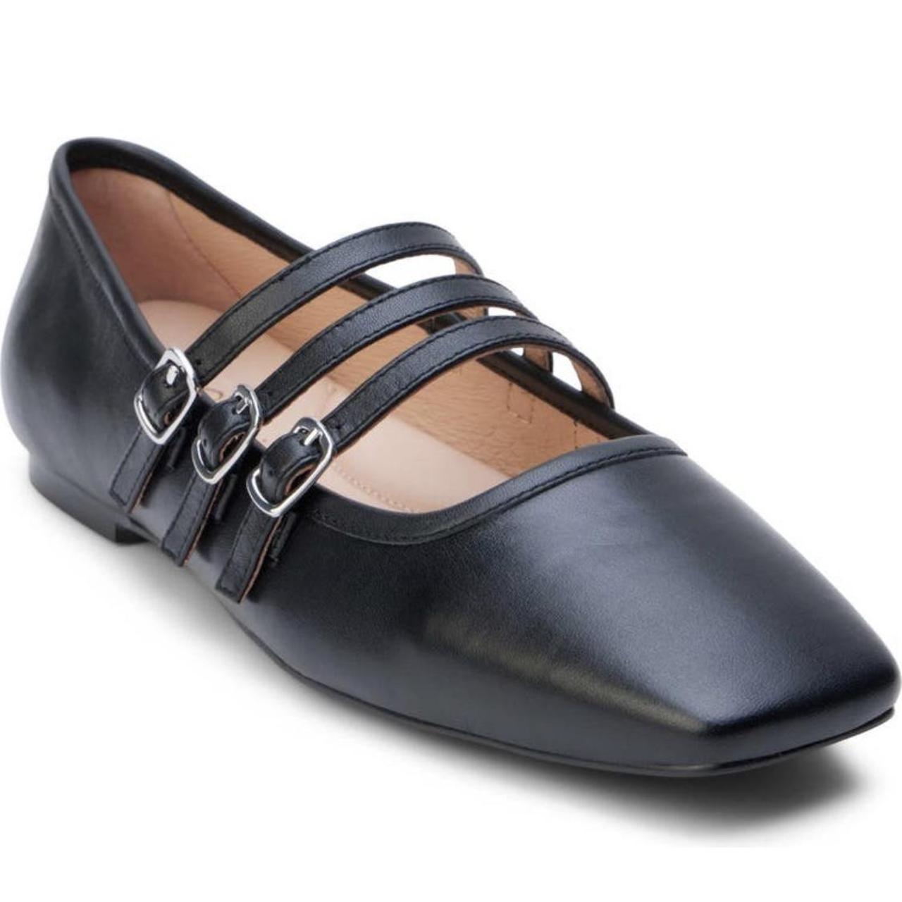 Matisse ballet flats super cute and trendy!! dont... Depop