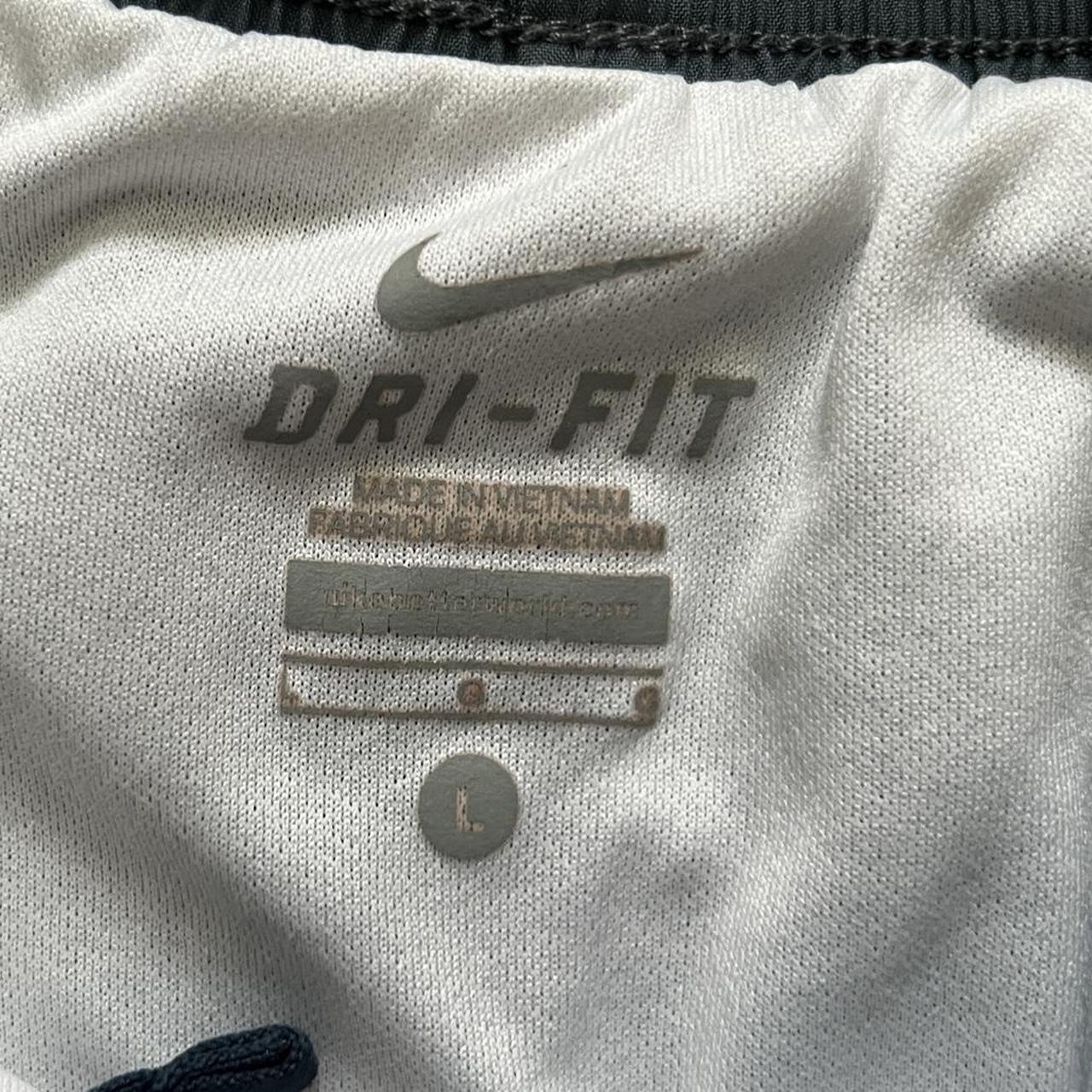 does nike dri fit run small
