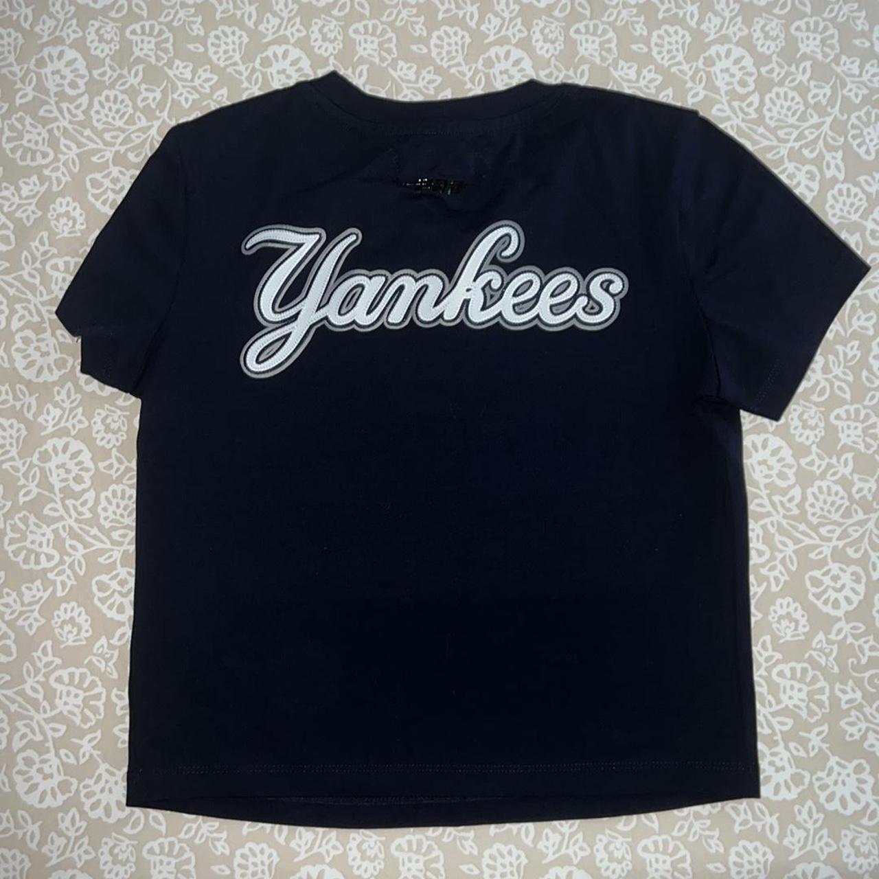 MLB New York Yankees Embroidered Baby Tee