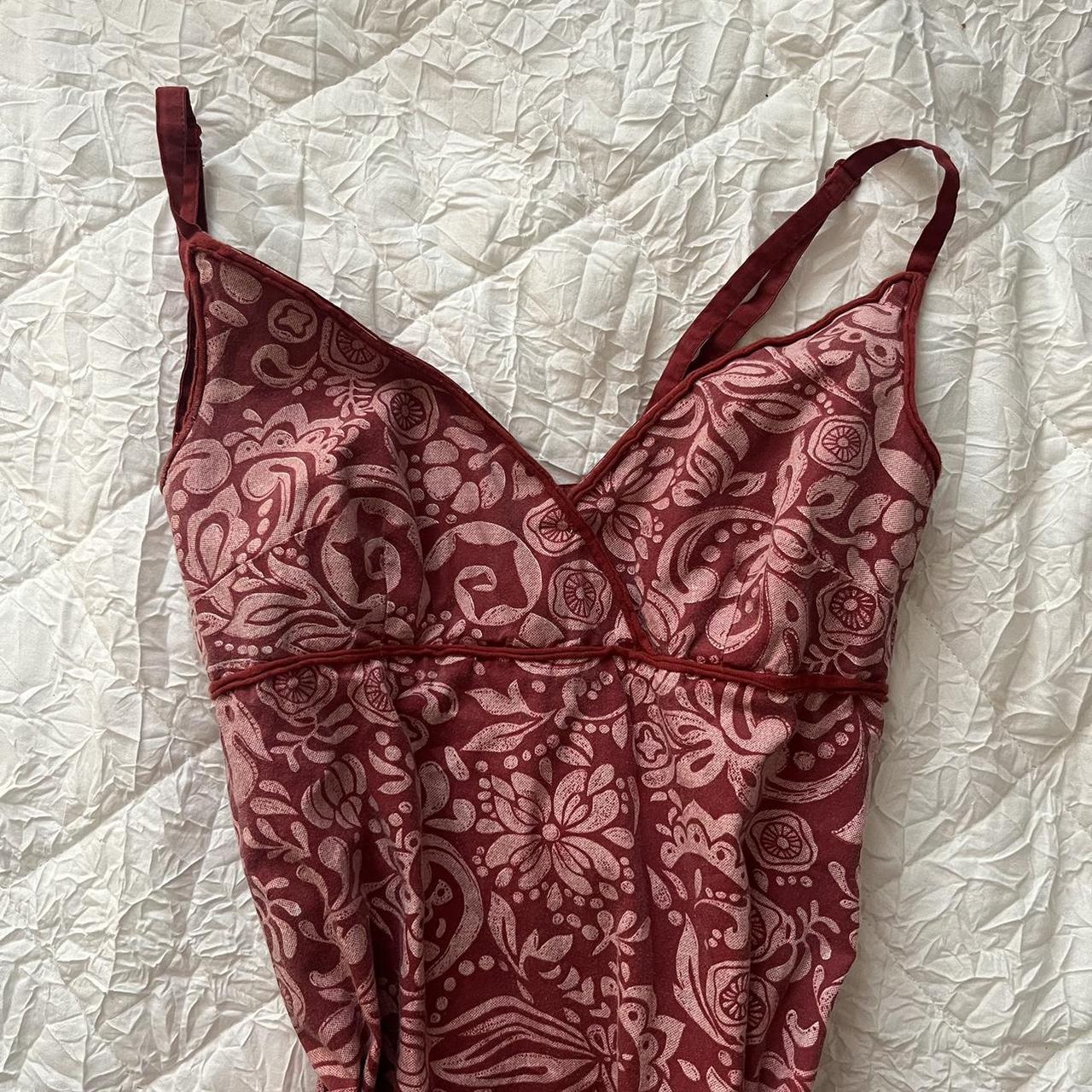 thrifted red pattern dress too big on me European Depop