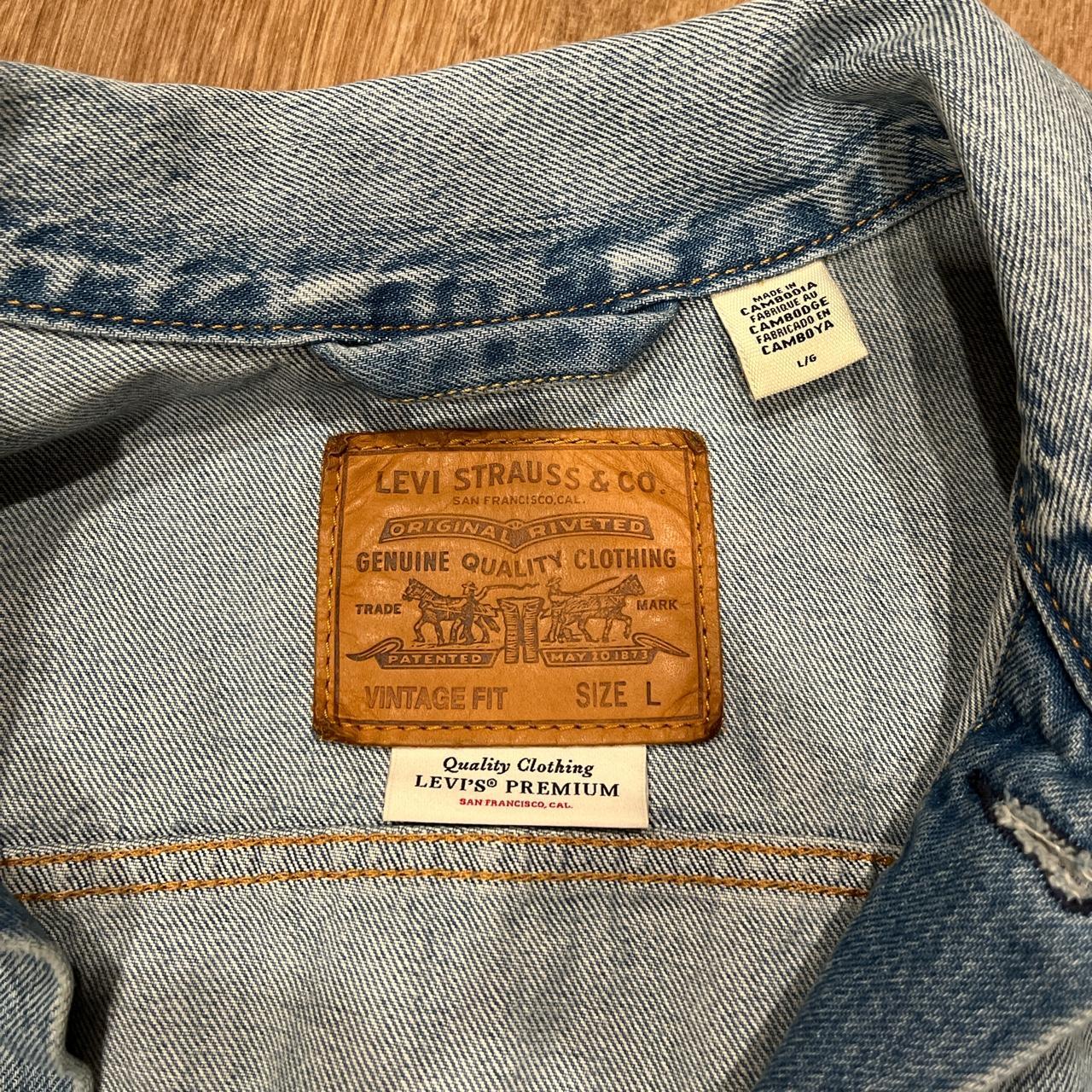 Levi’s Vintage Wash Denim Trucker Jacket Size... - Depop