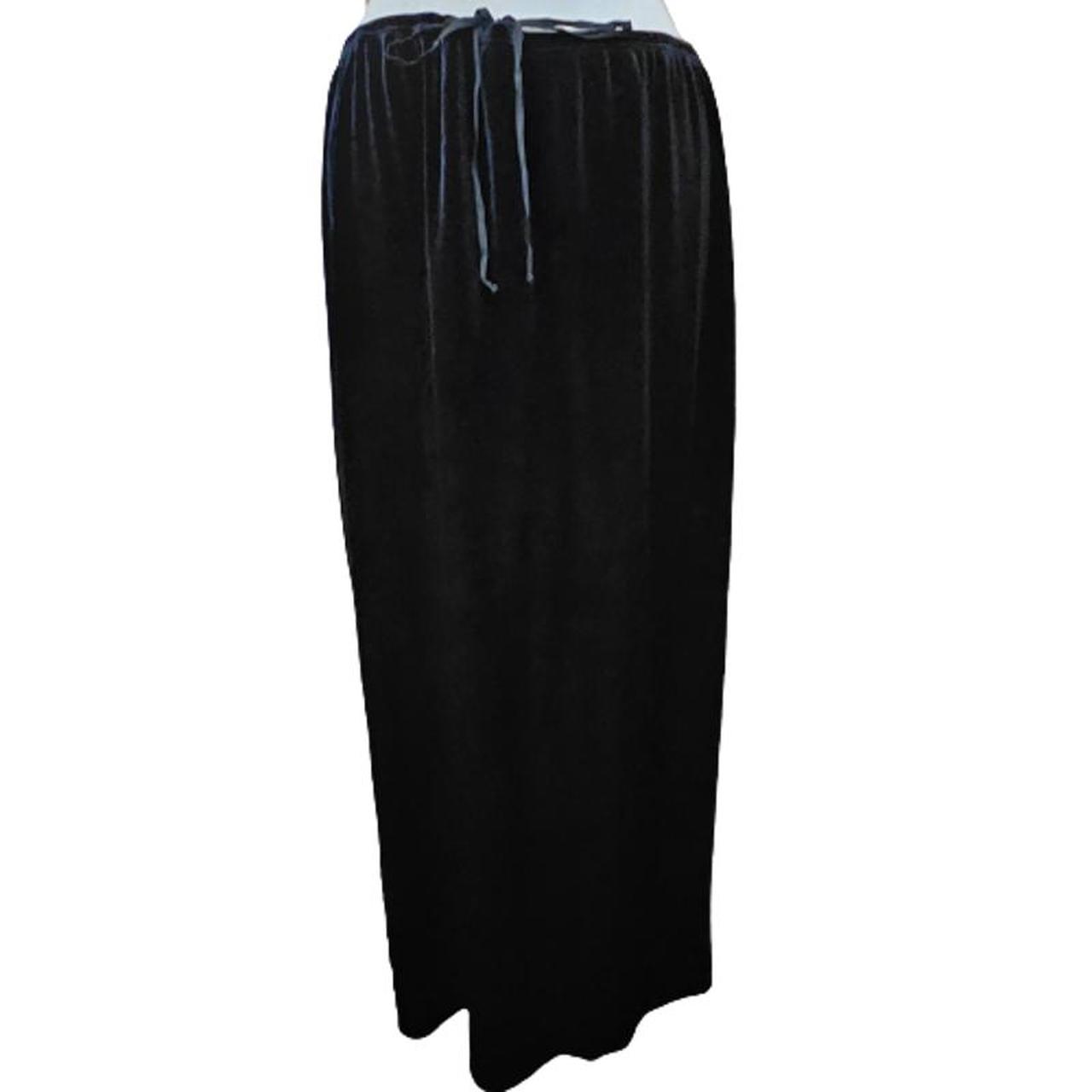 Black velvet outlet skirt size 16