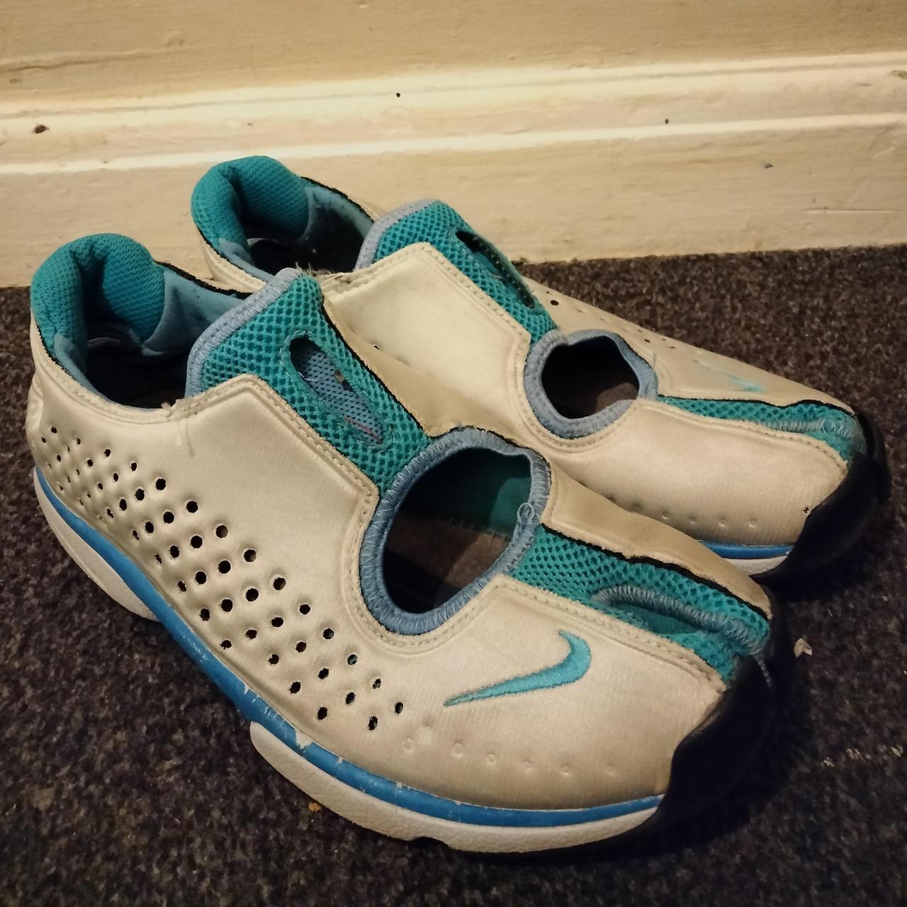 Nike air rift tabi split toe trainers 2002 - Depop