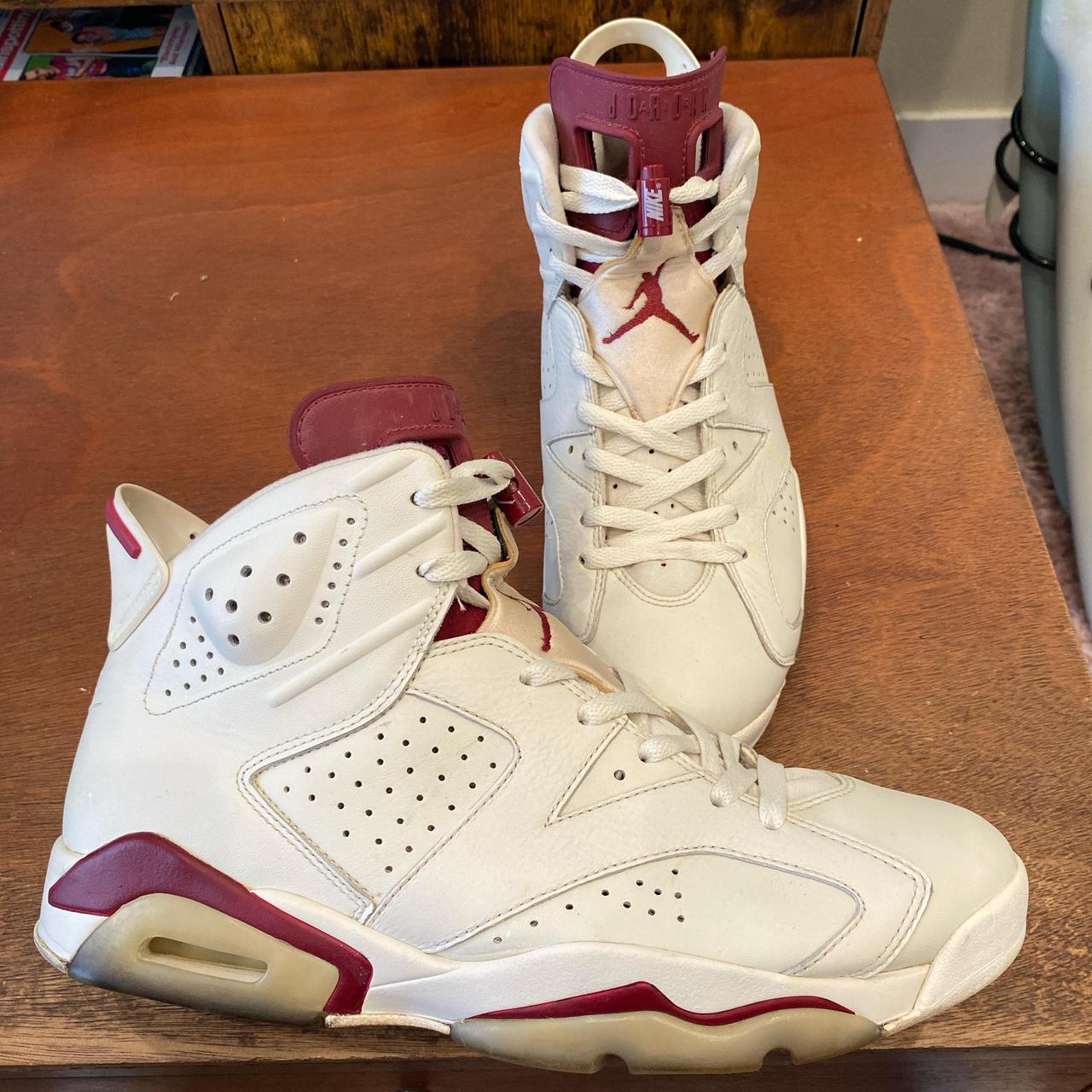 Jordan Maroon 6 Size 10. They re in great shape