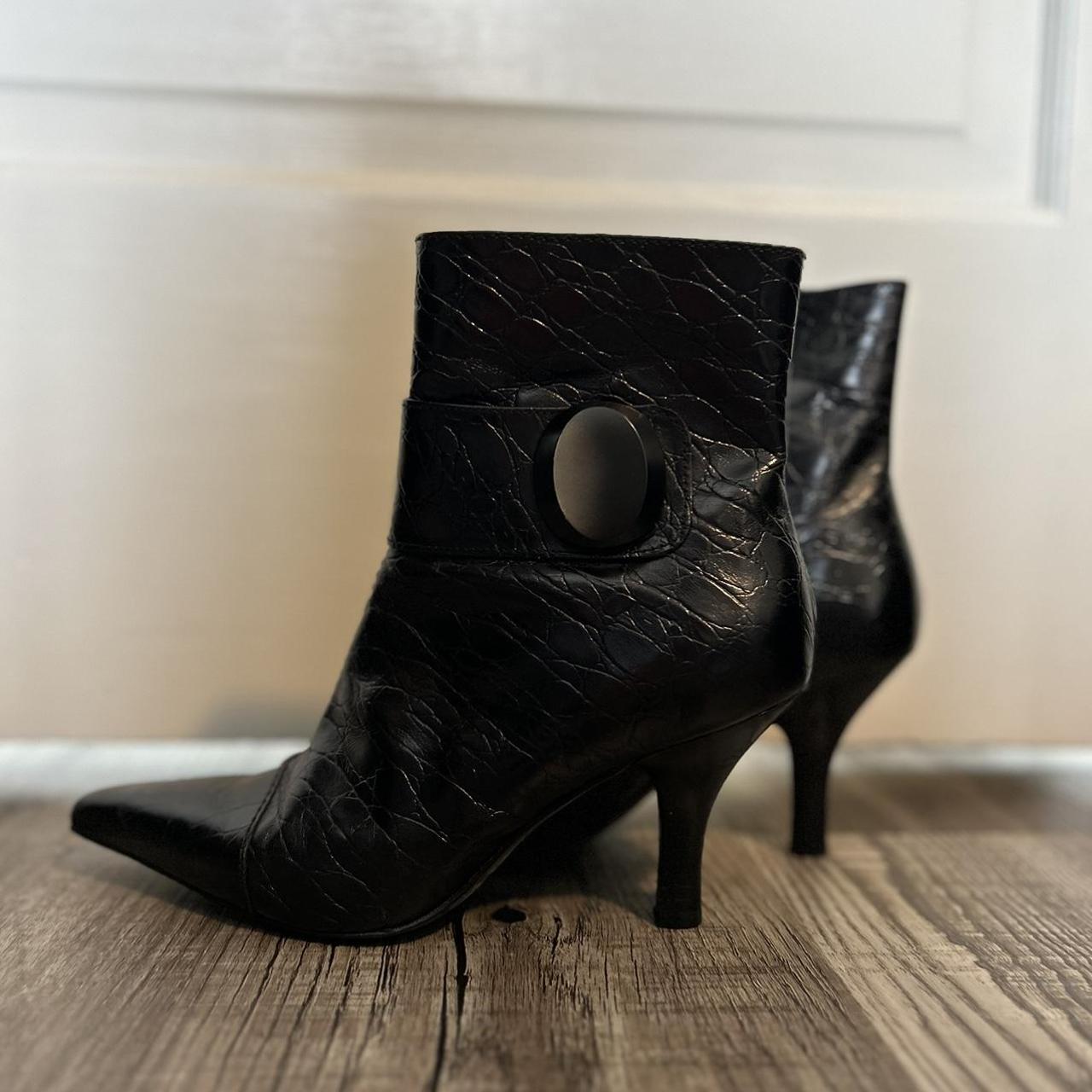 Antonio shops melani black booties