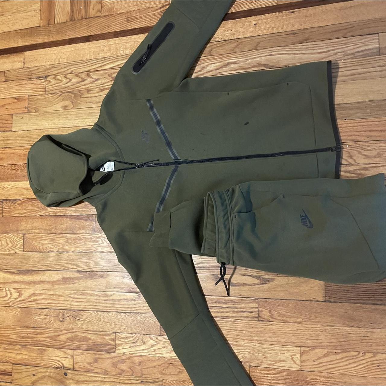 olive green nike tech shorts