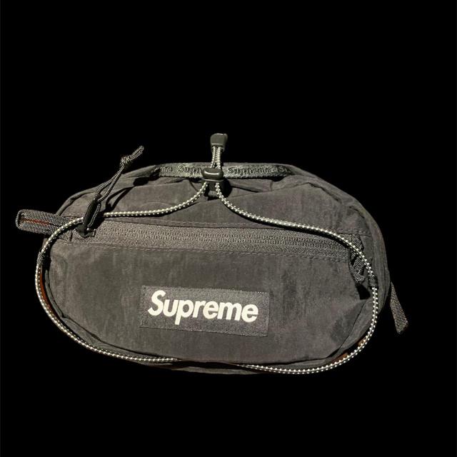 Supreme Waist Bag - Black Worn—wear and slight - Depop