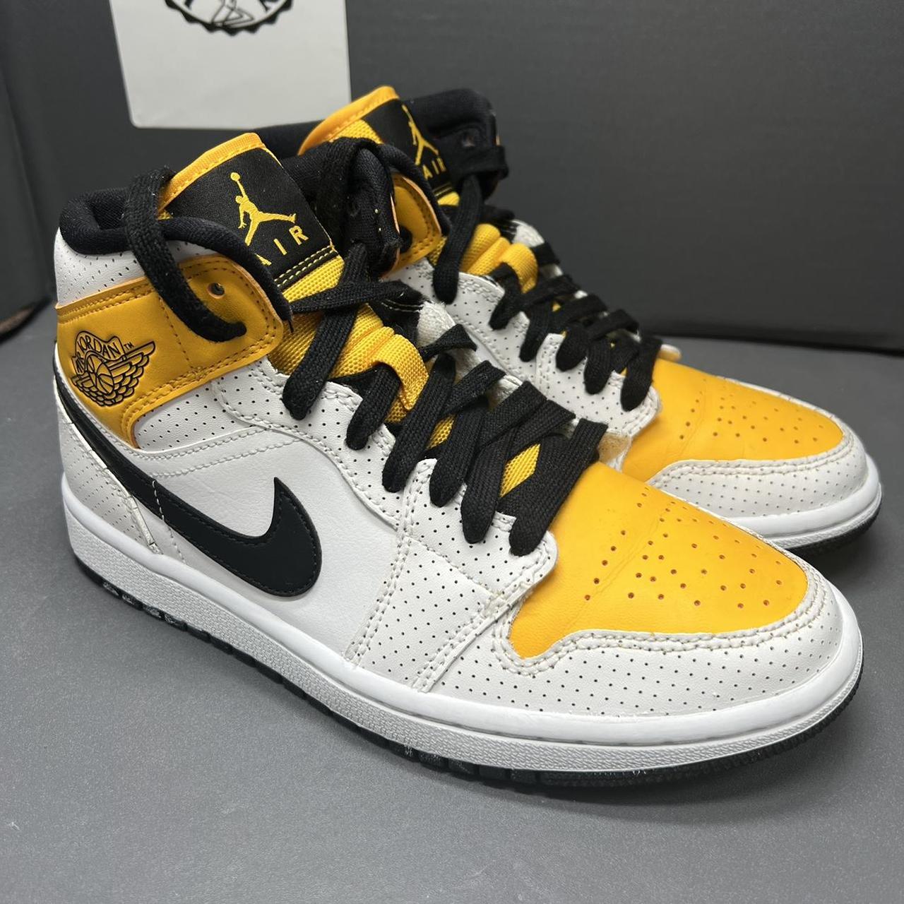 nike jordan 1 mid white