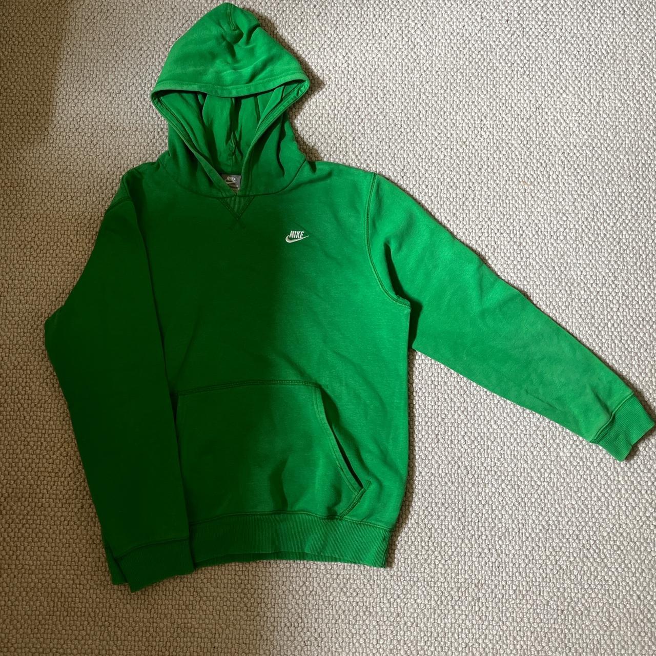 womens green nike hoodie