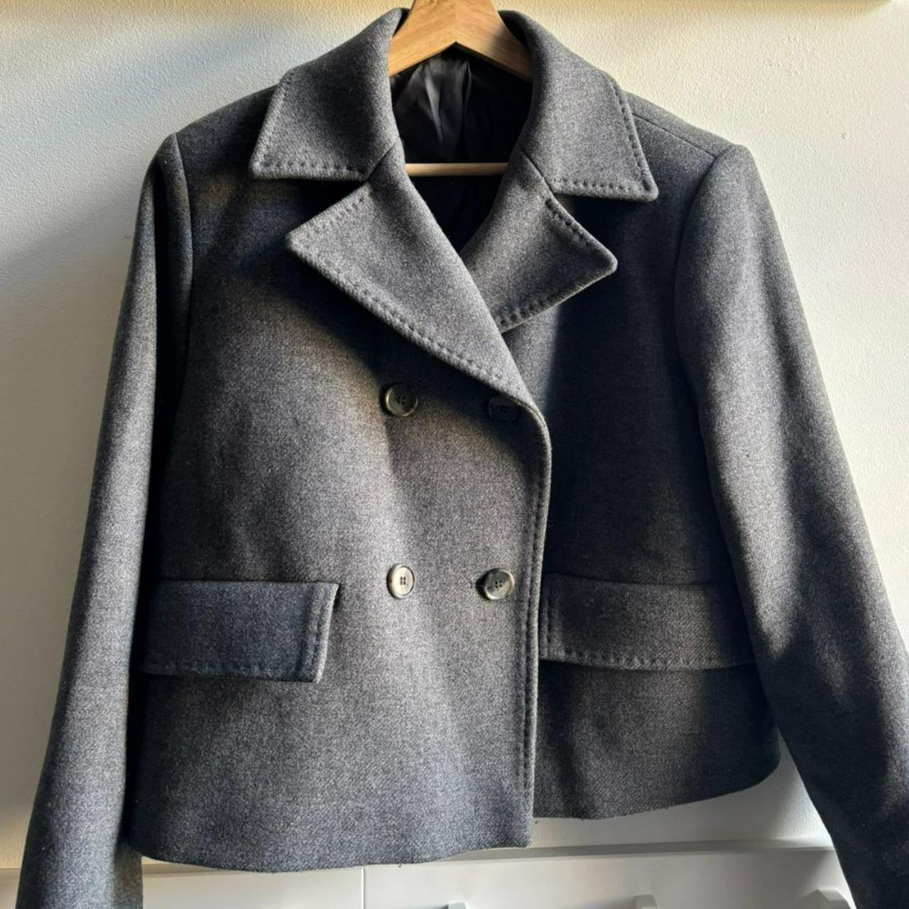 item listed by jennagolusin