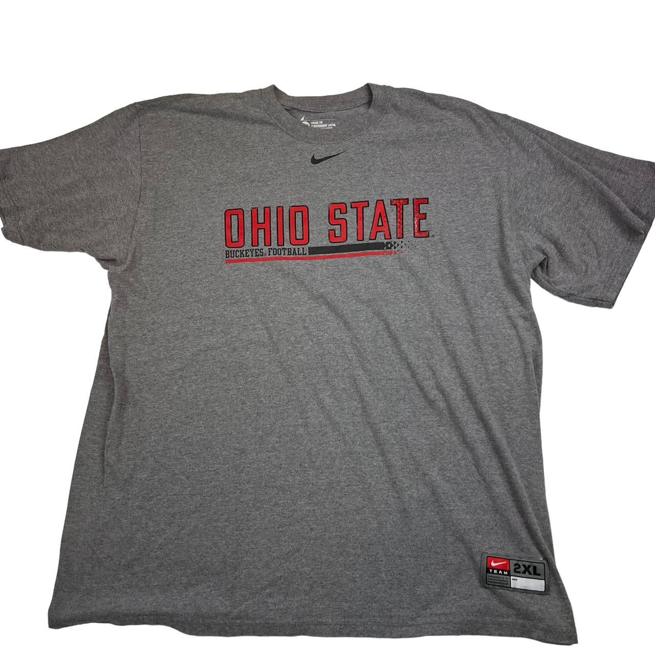 nike centre logo t shirt