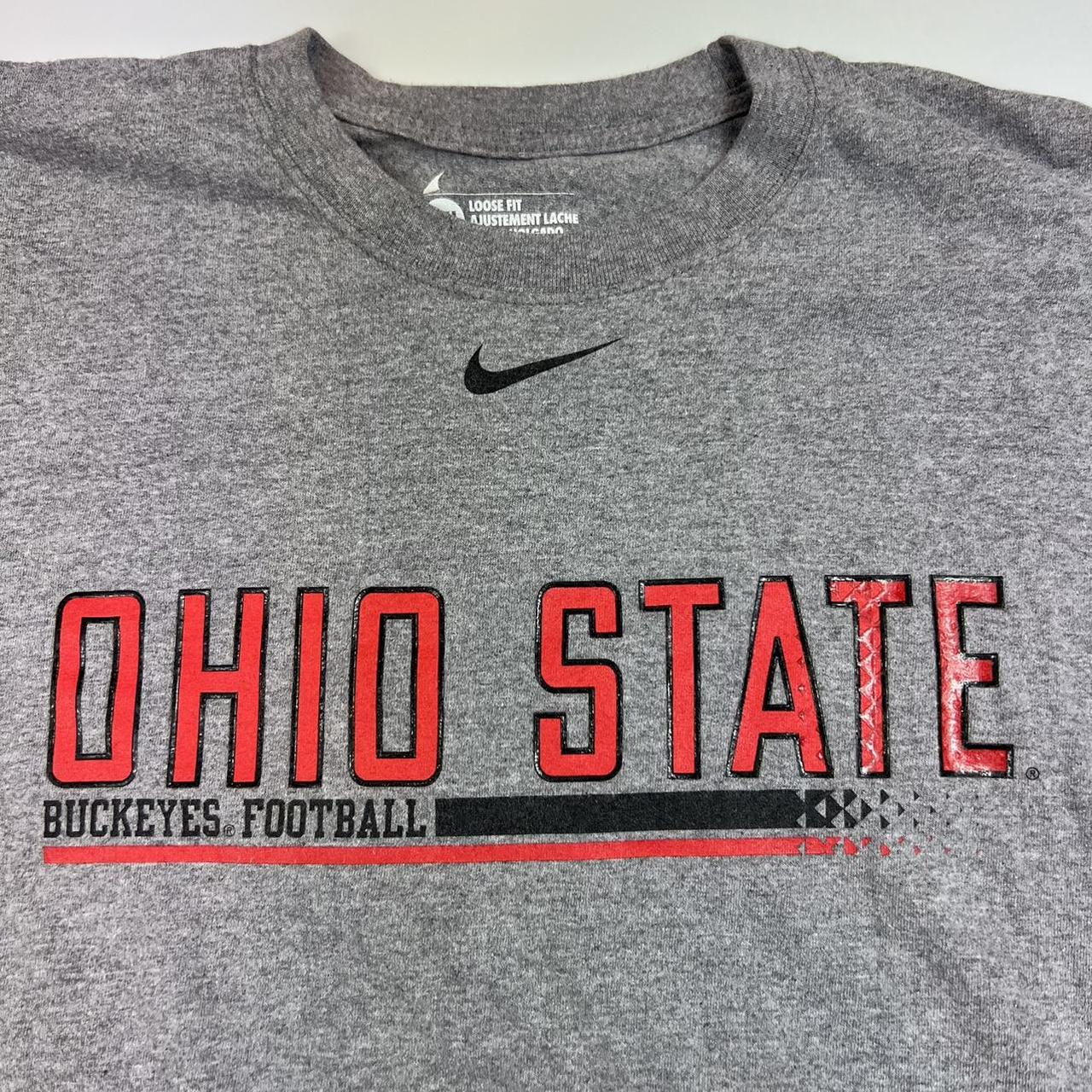nike centre logo t shirt