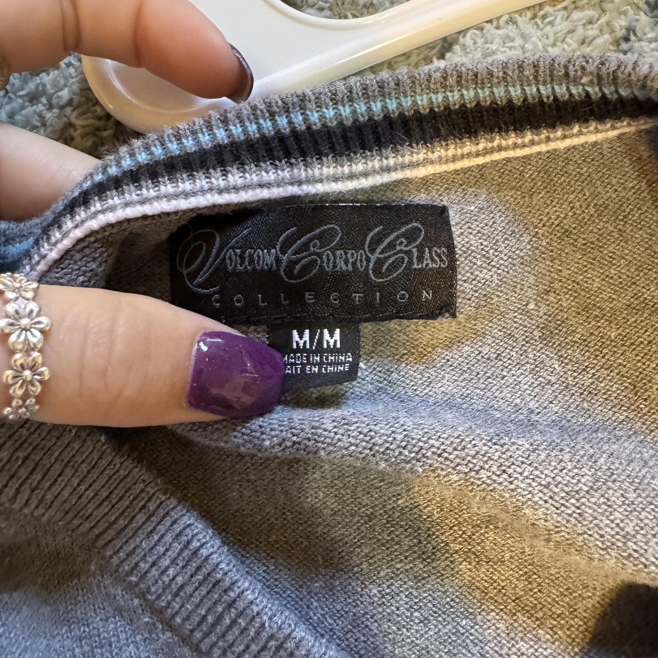 Volcom Men's Sweater - Grey - M – Grey Volcom V-n… - image 2