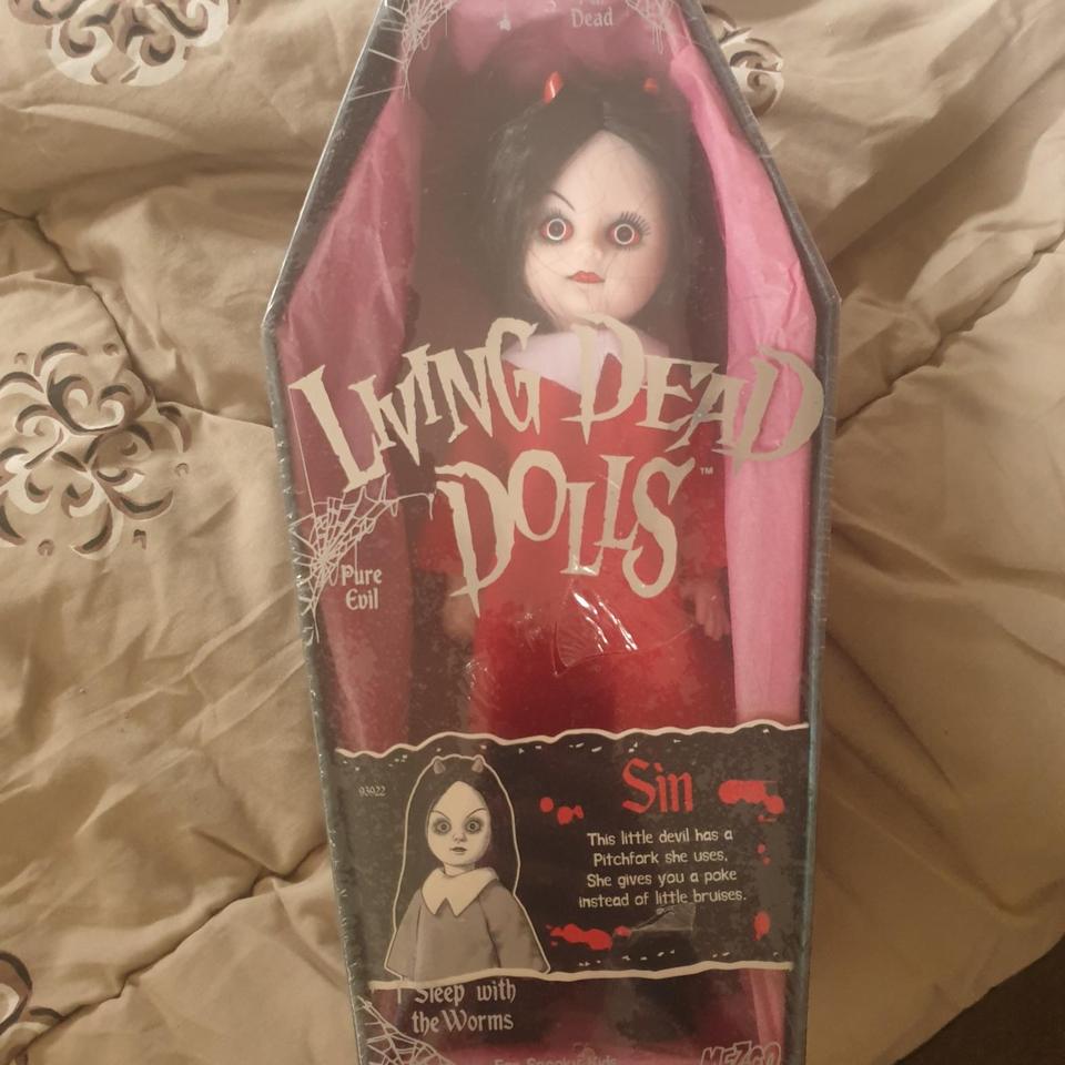 SF・ファンタジー・ホラー living dead dolls ella von terra Living Dead Dolls Are HERE!! Ella Von Terra Moulin Morgue