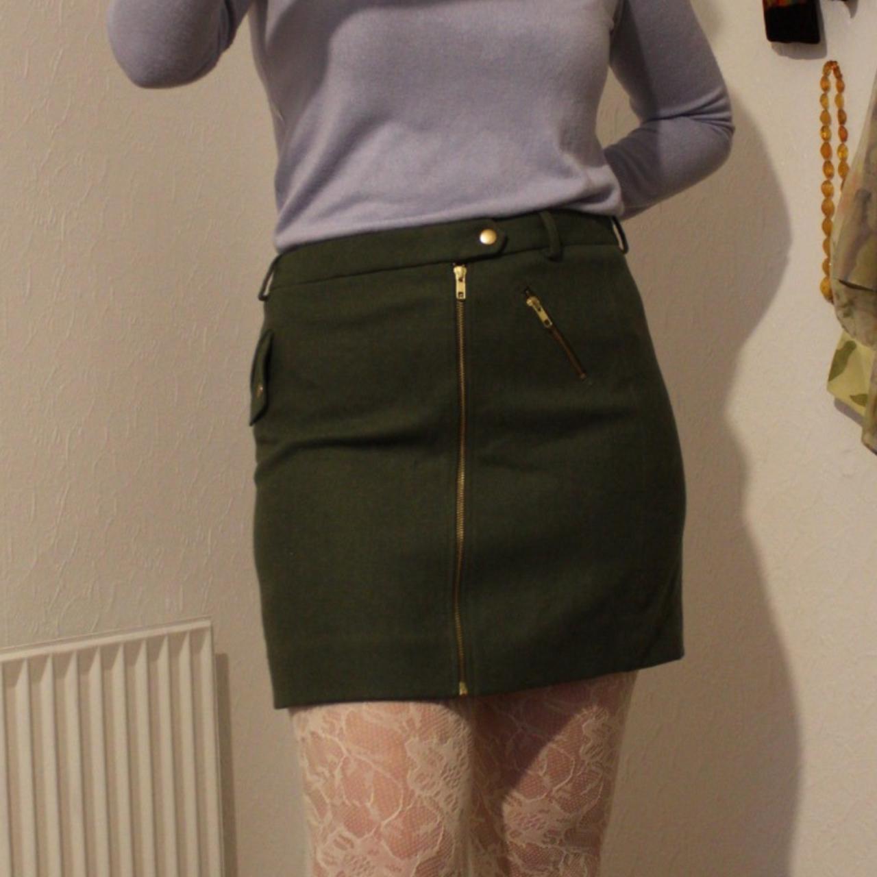 item listed by livhastoomanyclothes