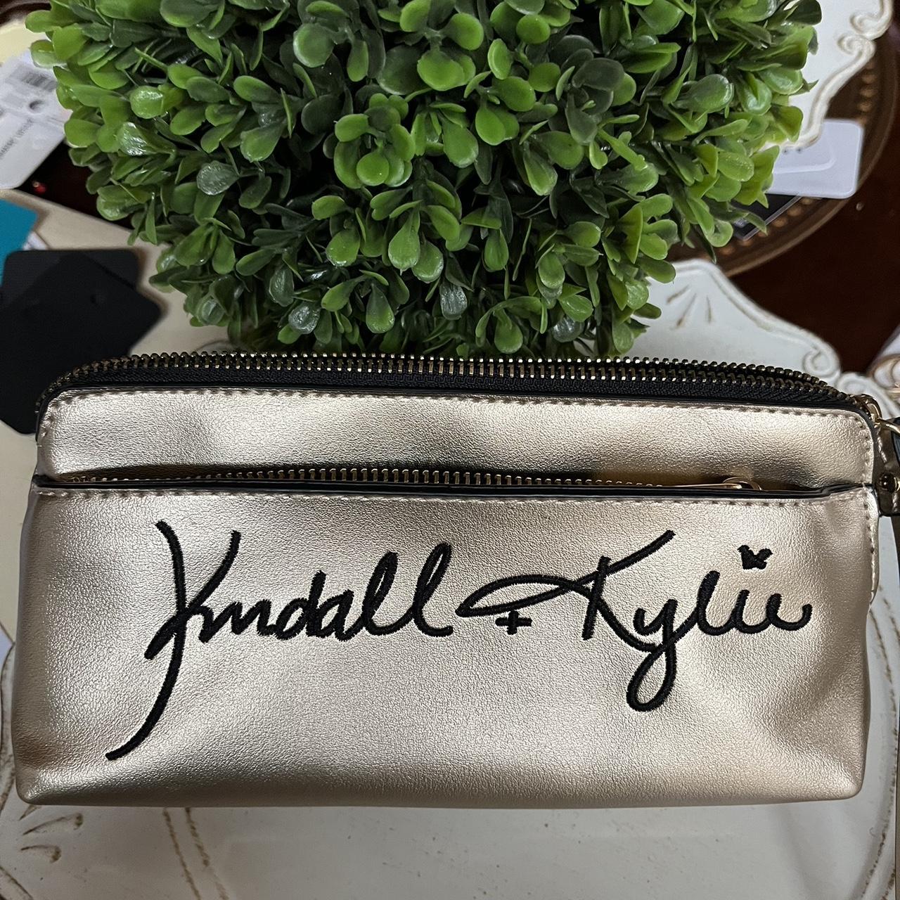 Kendall and kylie discount wallet