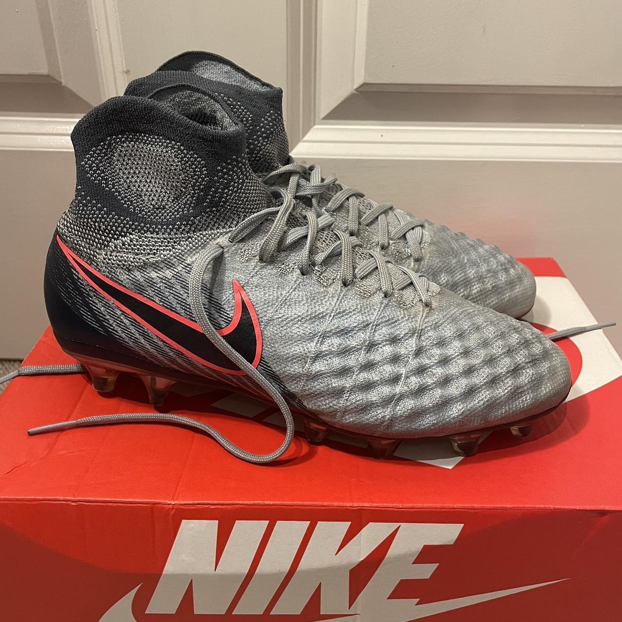 magista obra size 10.5