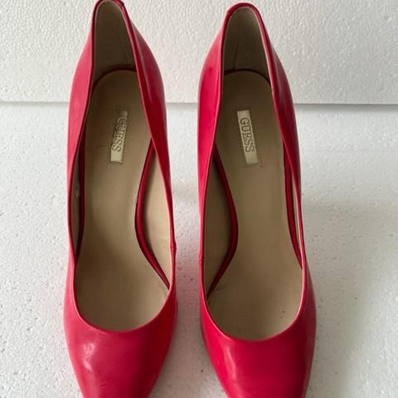 hot pink guess heels size:10 good condition - Depop