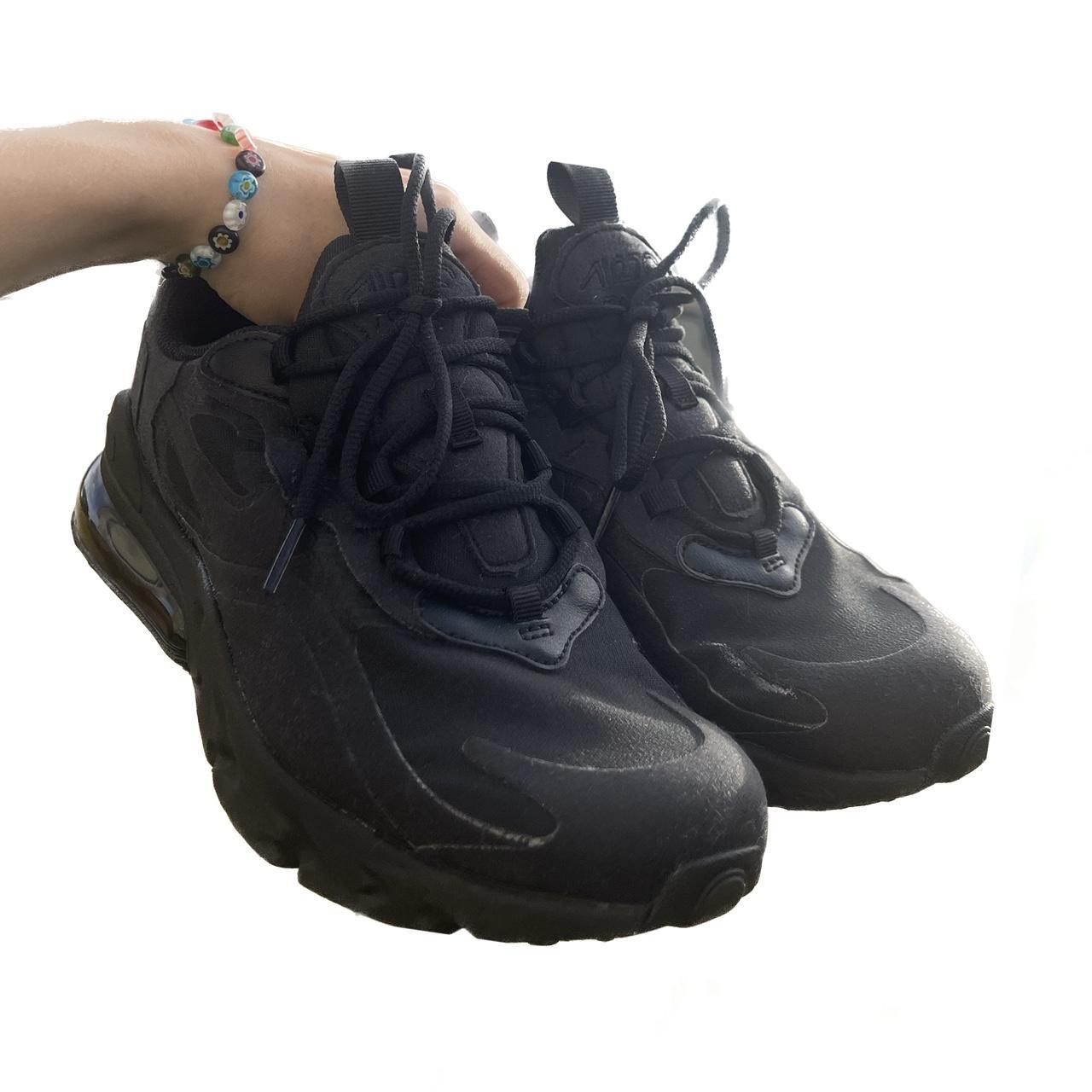 womens black nike trainers size 7