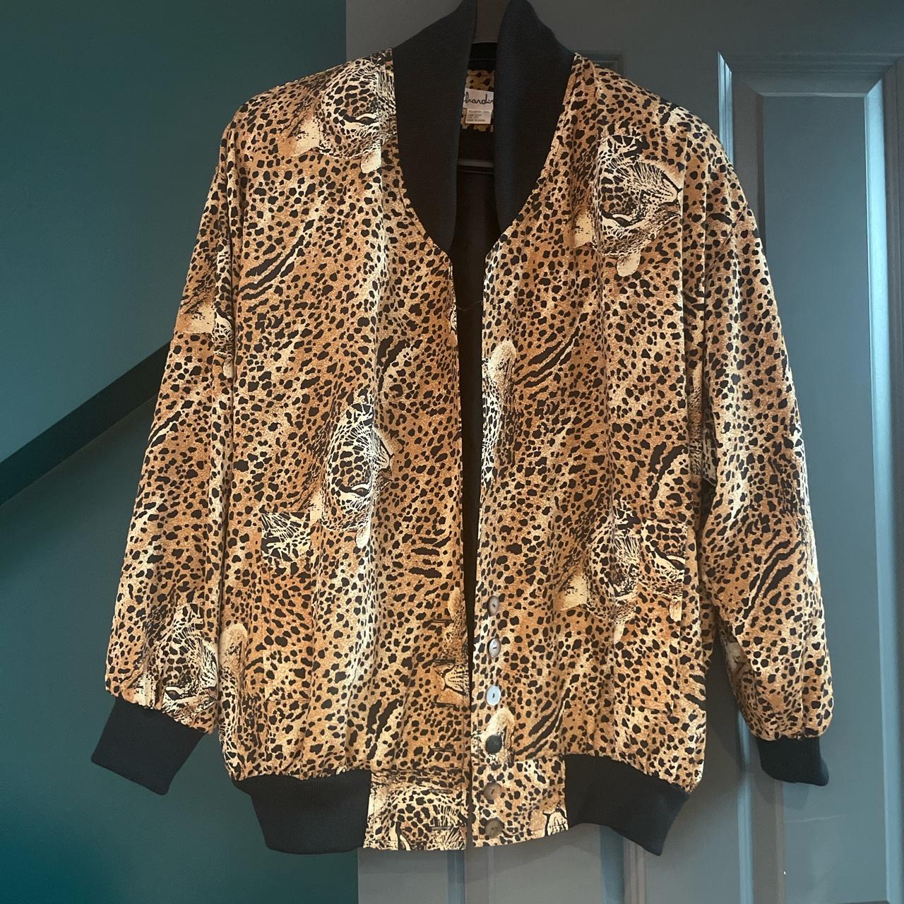 AMAZING CHEETAH 🐆 80’s Vintage Silk Style/ Polyester... - Depop