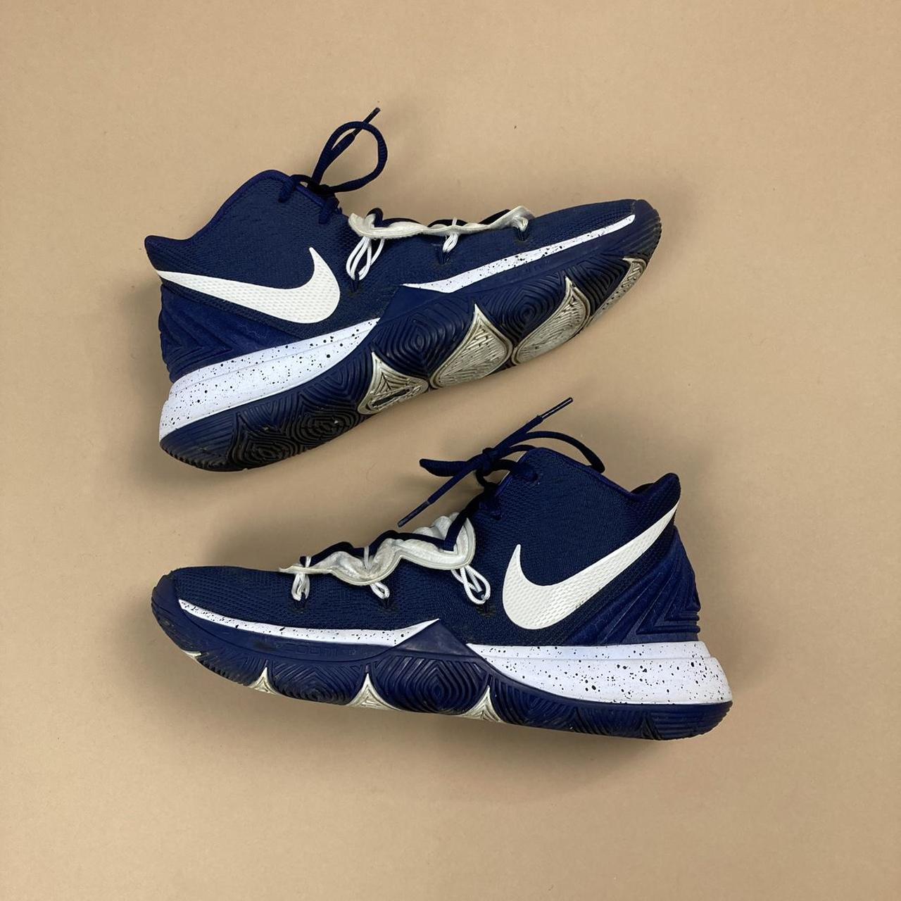 Kyrie on sale 5 navy