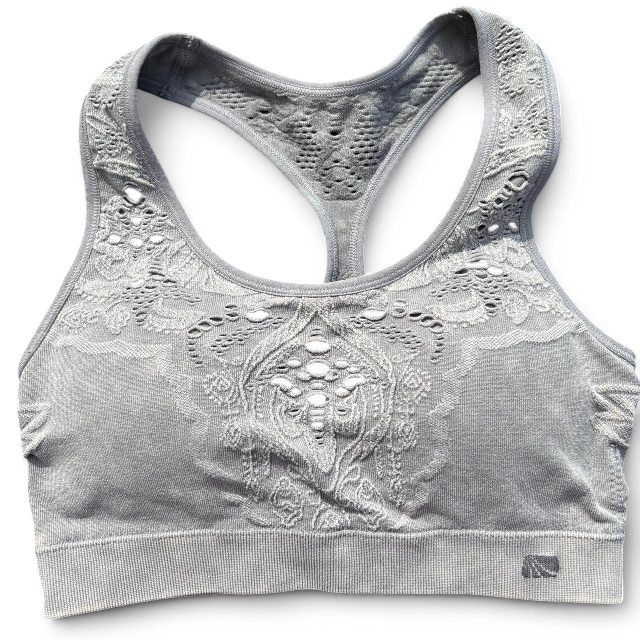 item listed by stephsellscoolstuff