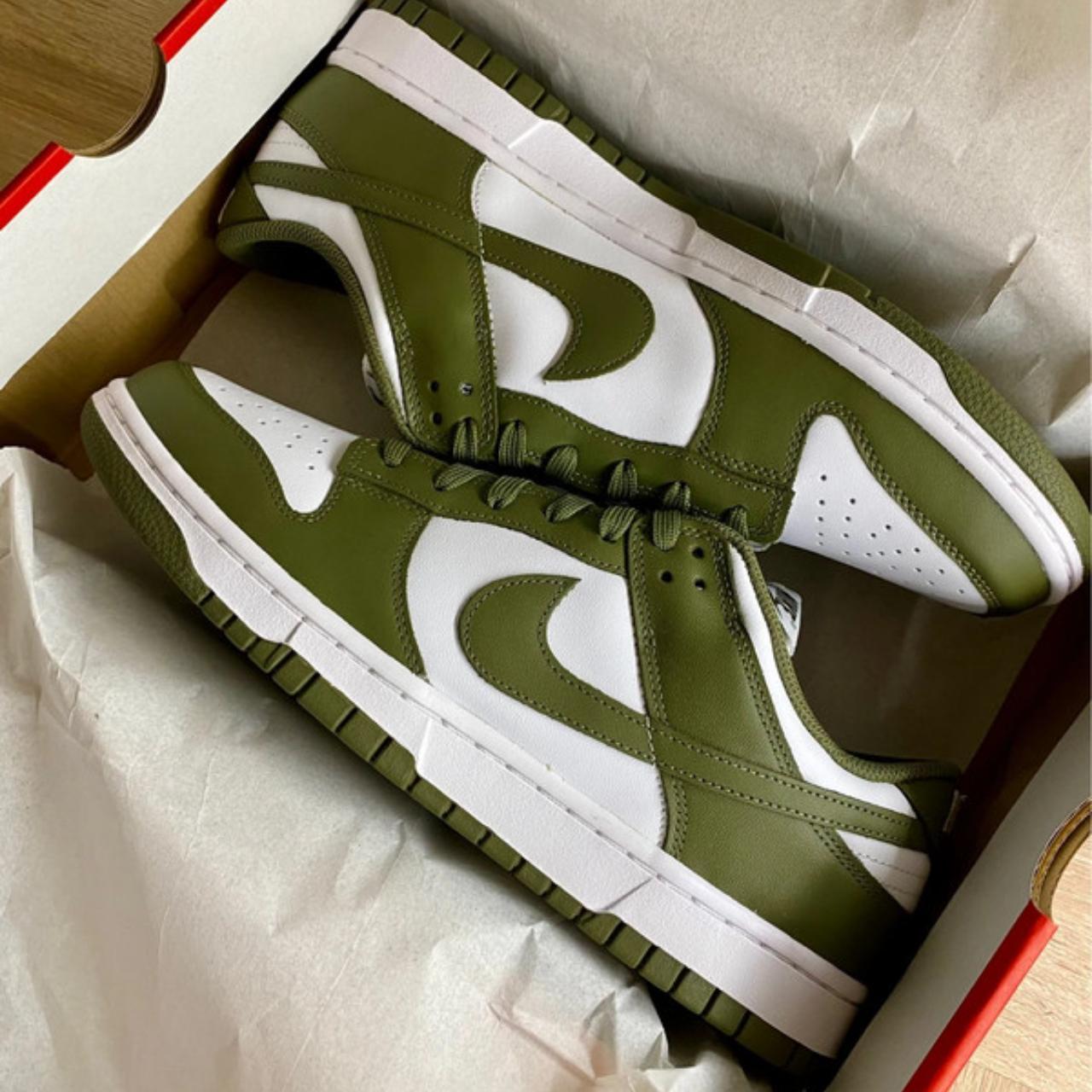 Nike Dunk Low Olive Neuf avec étiquette Jamais... - Depop