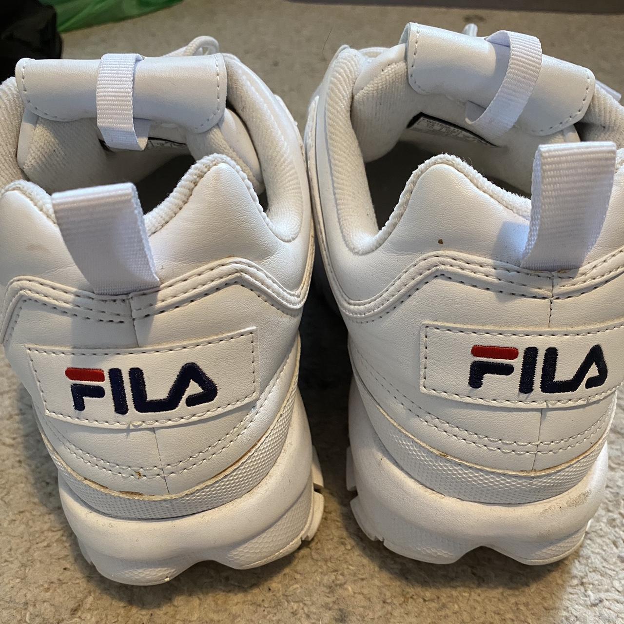 jd sports white fila trainers
