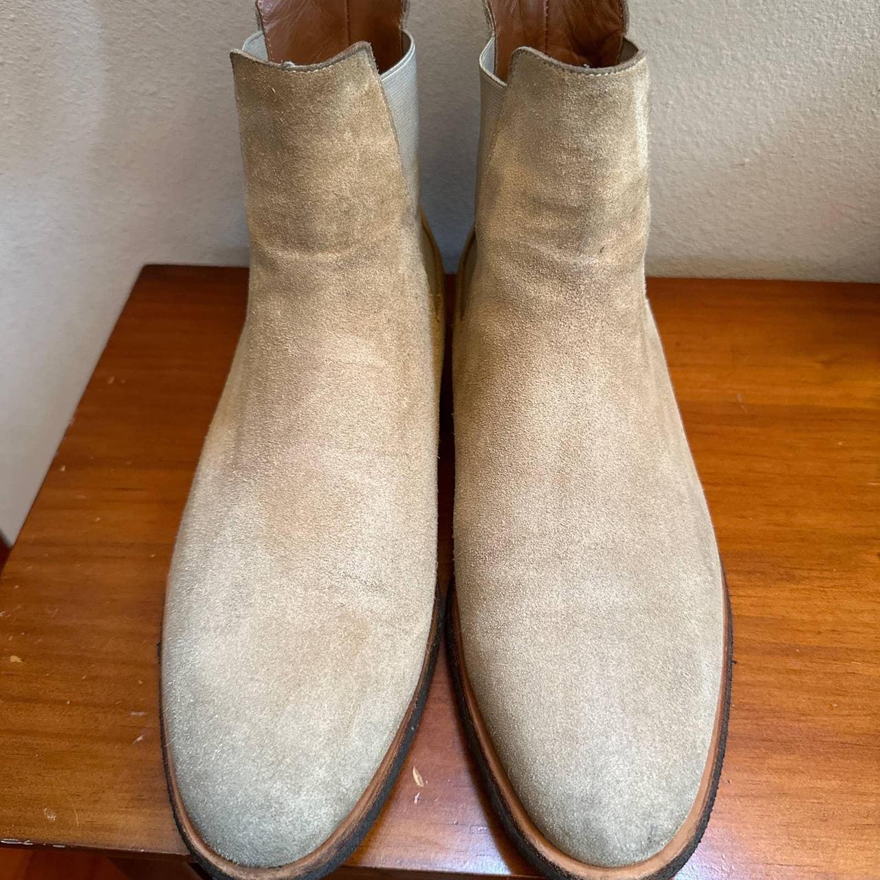 Common projects hotsell chelsea boots sand